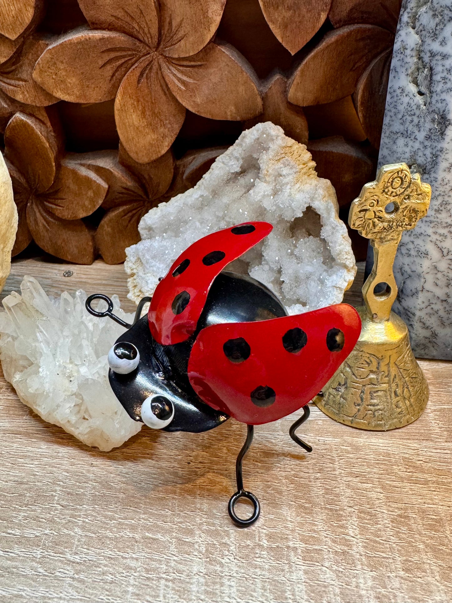 Coccinelle métallique à suspendre