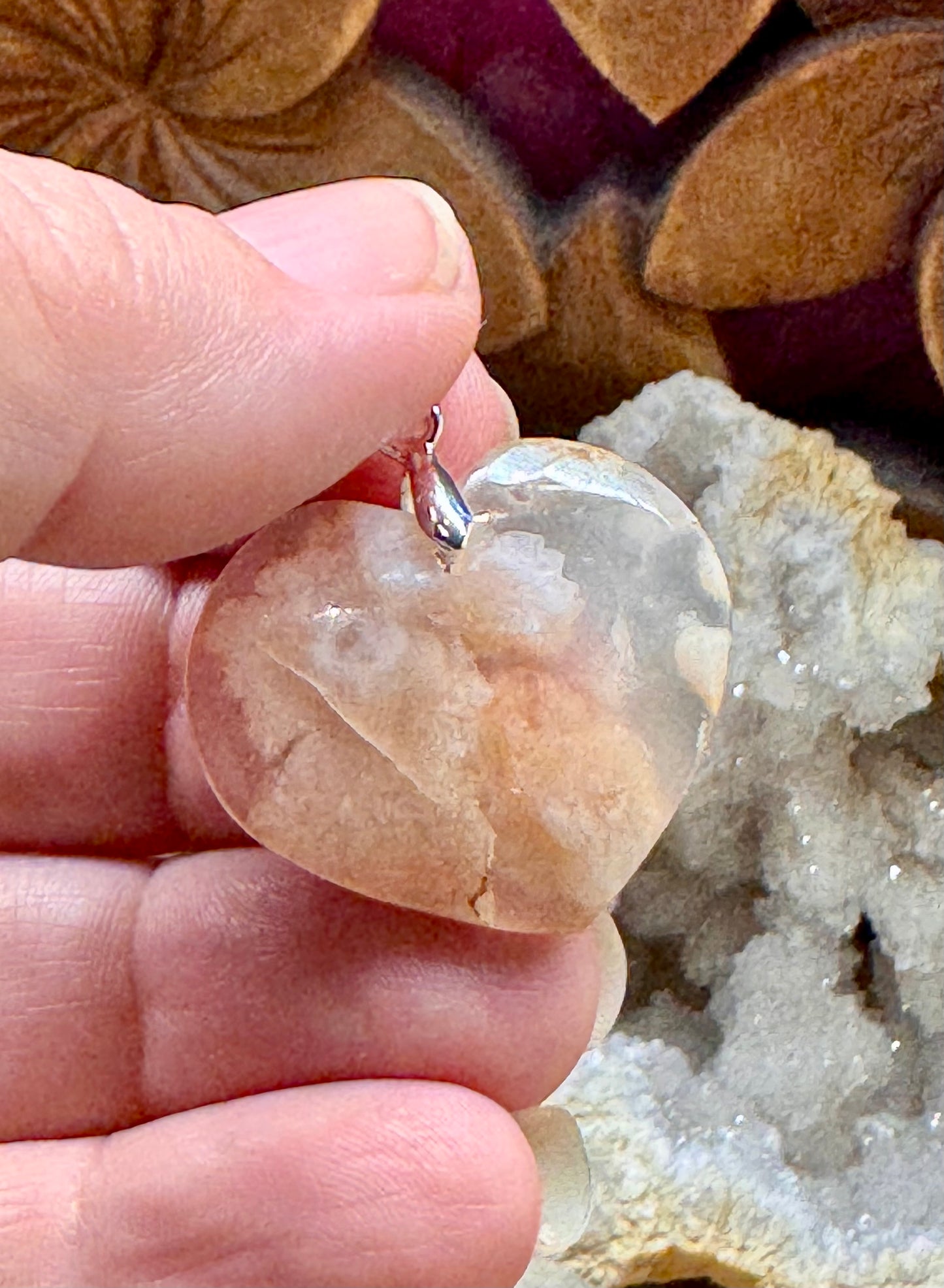 Pendentif cœur en agate fleur de cerisier