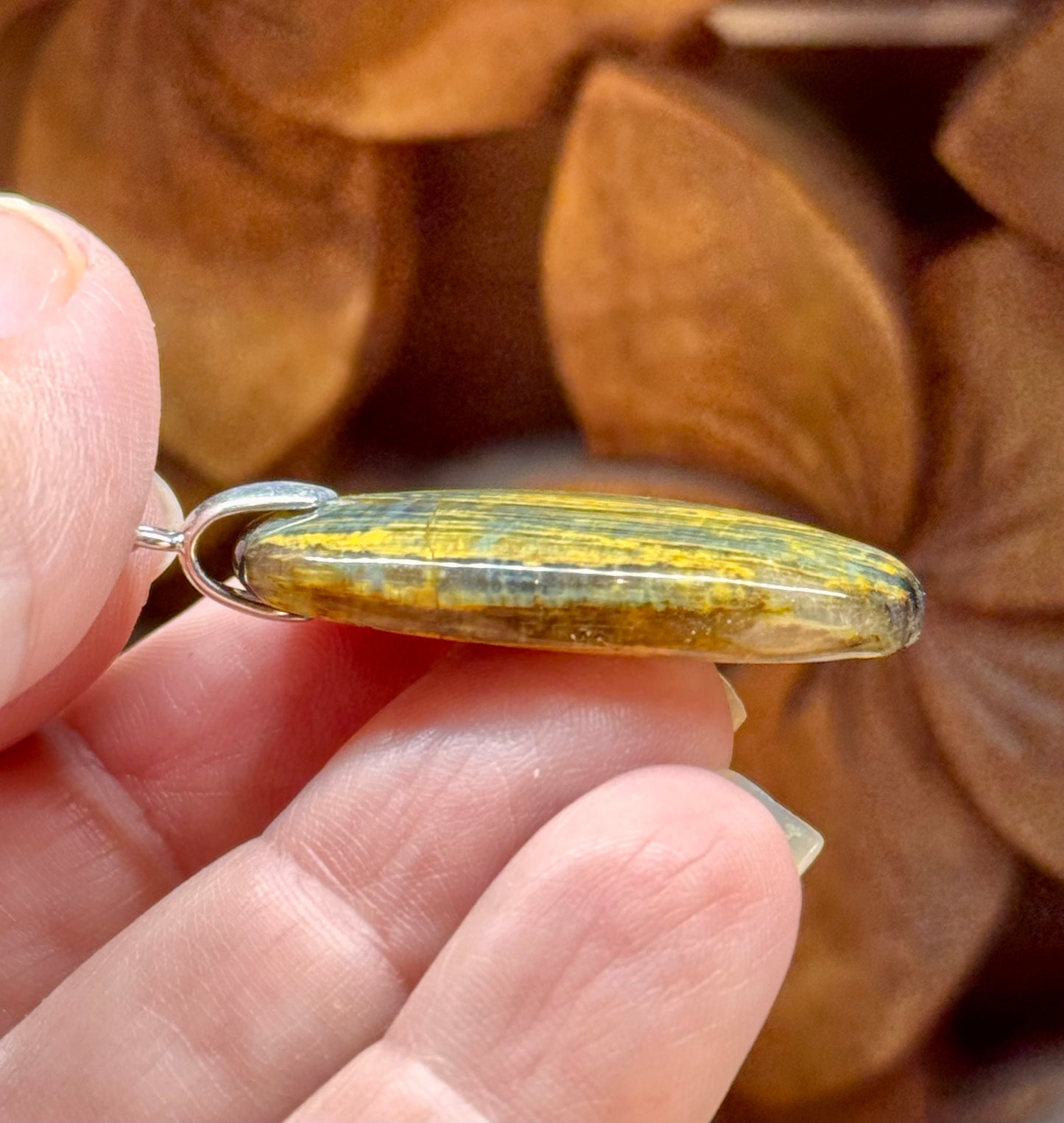 Pendentif de nellite