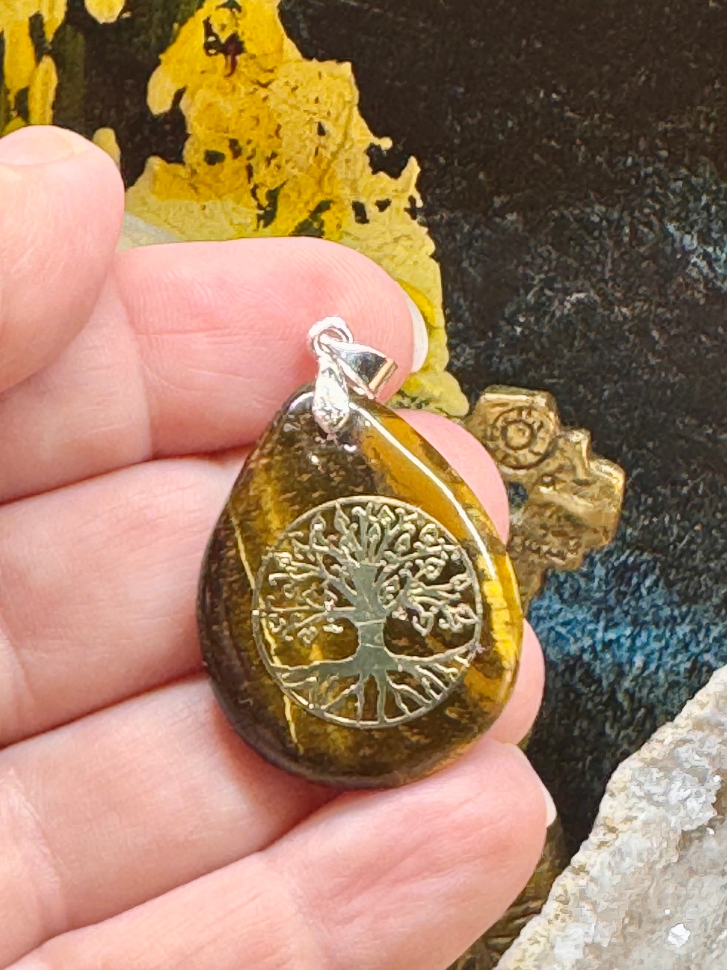 Pendentif d’œil de tigre arbre de vie