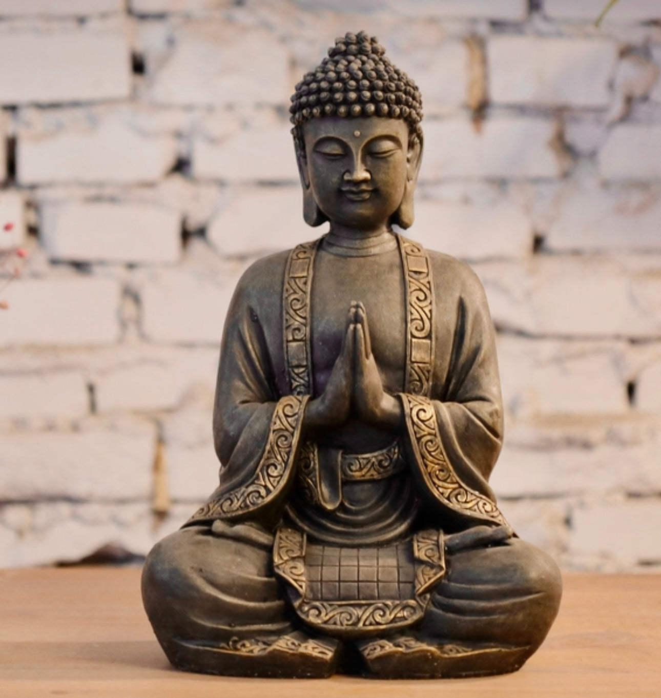 Statue Bouddha en prière