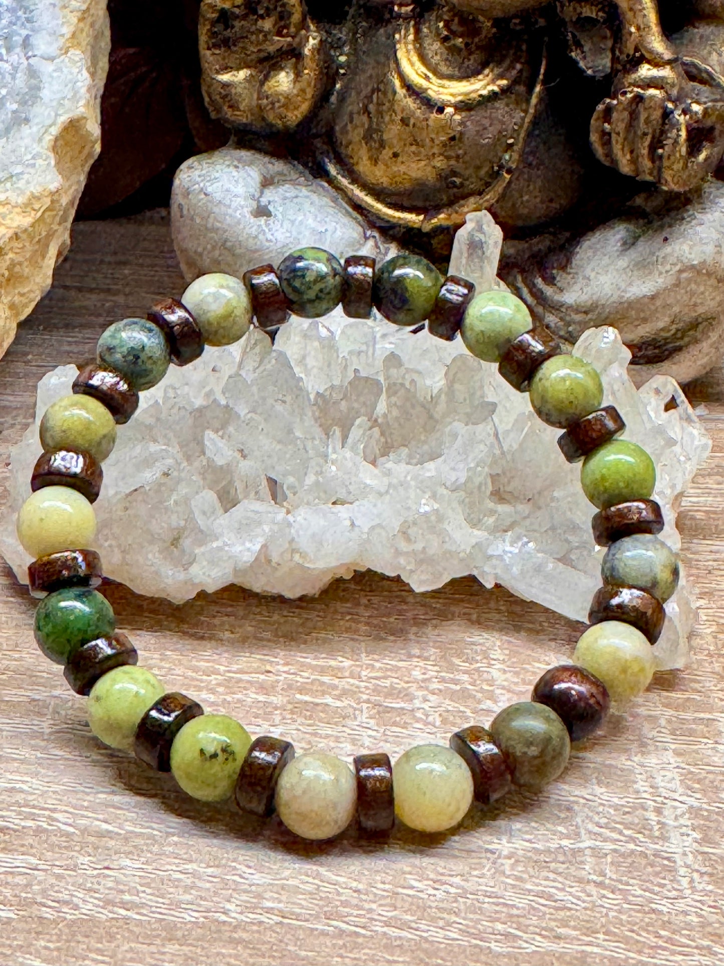 Bracelet de chrysoprase et bois