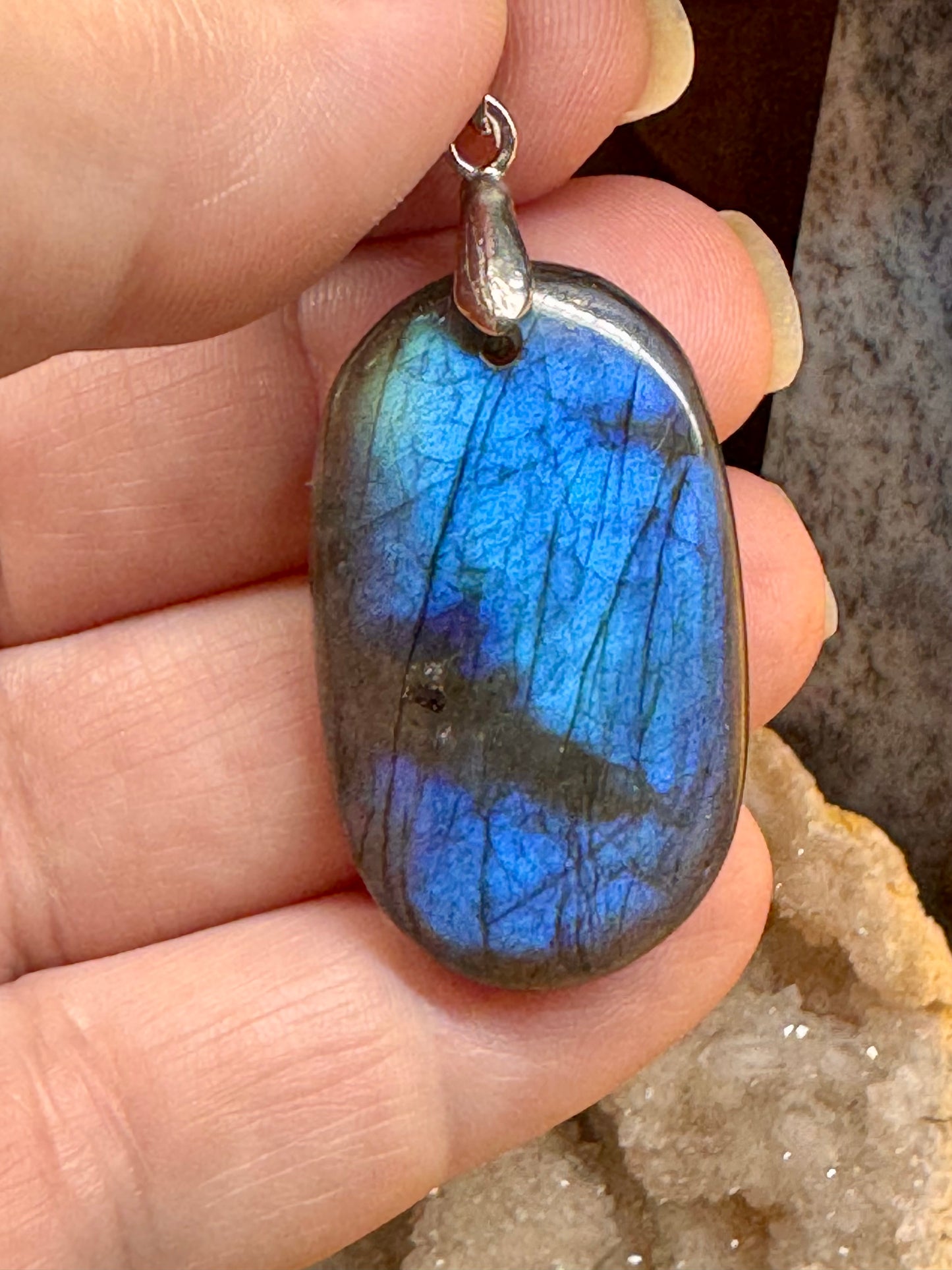 Pendentif de labradorite