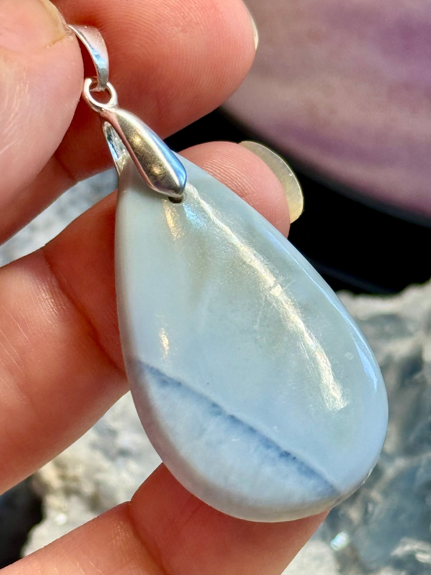 Pendentif d’Opale Bleue