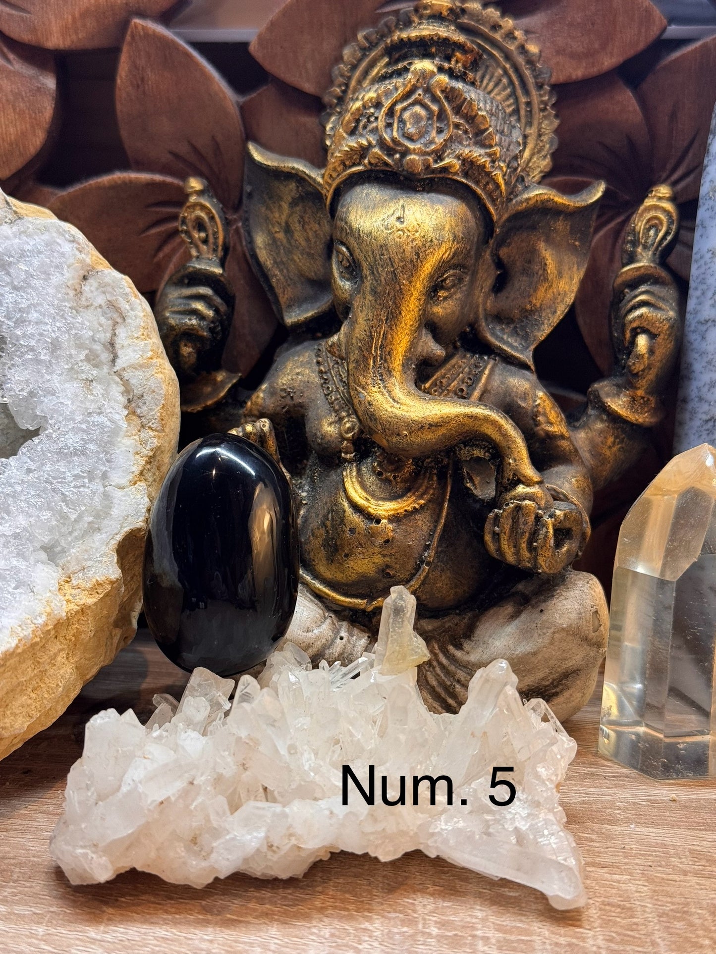 Galets de tourmaline noire