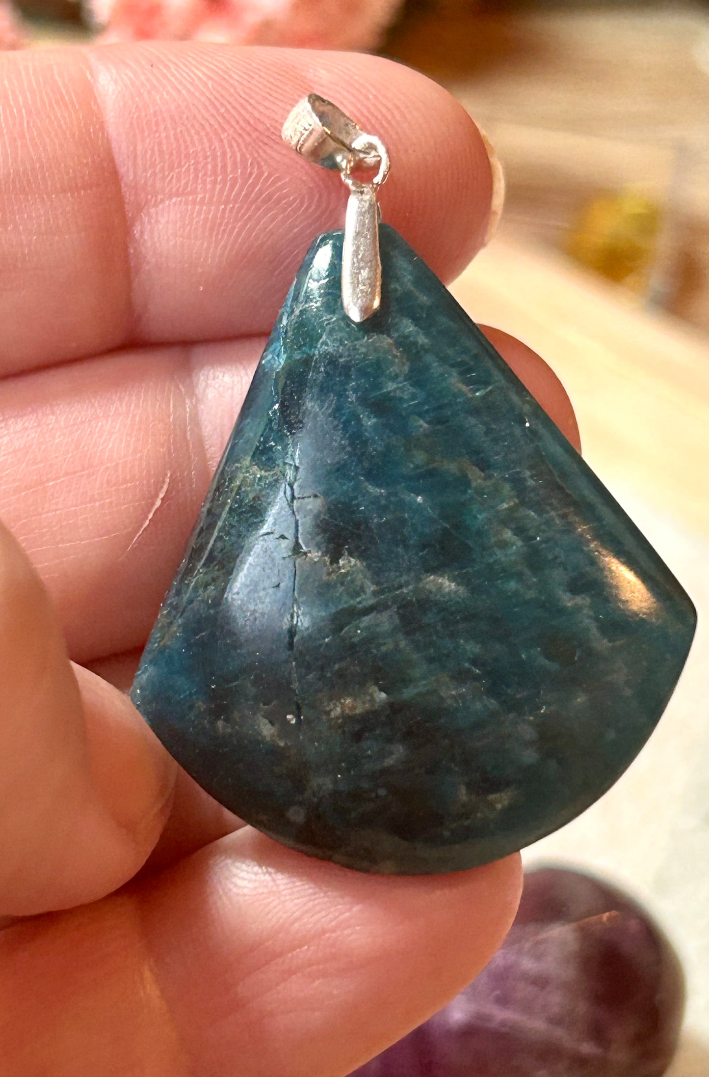 Pendentif d’Apatite bleue