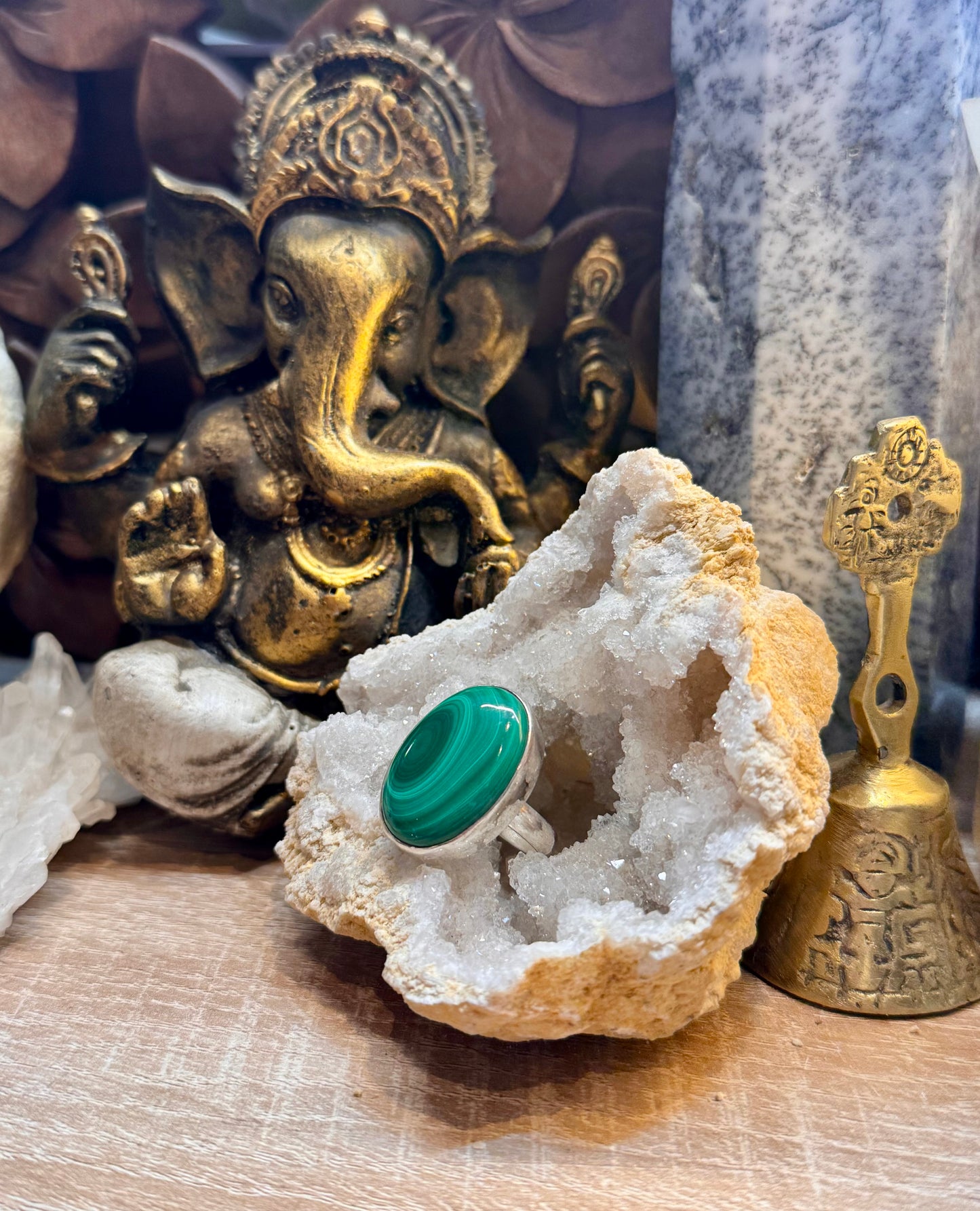 Bague en argent et malachite