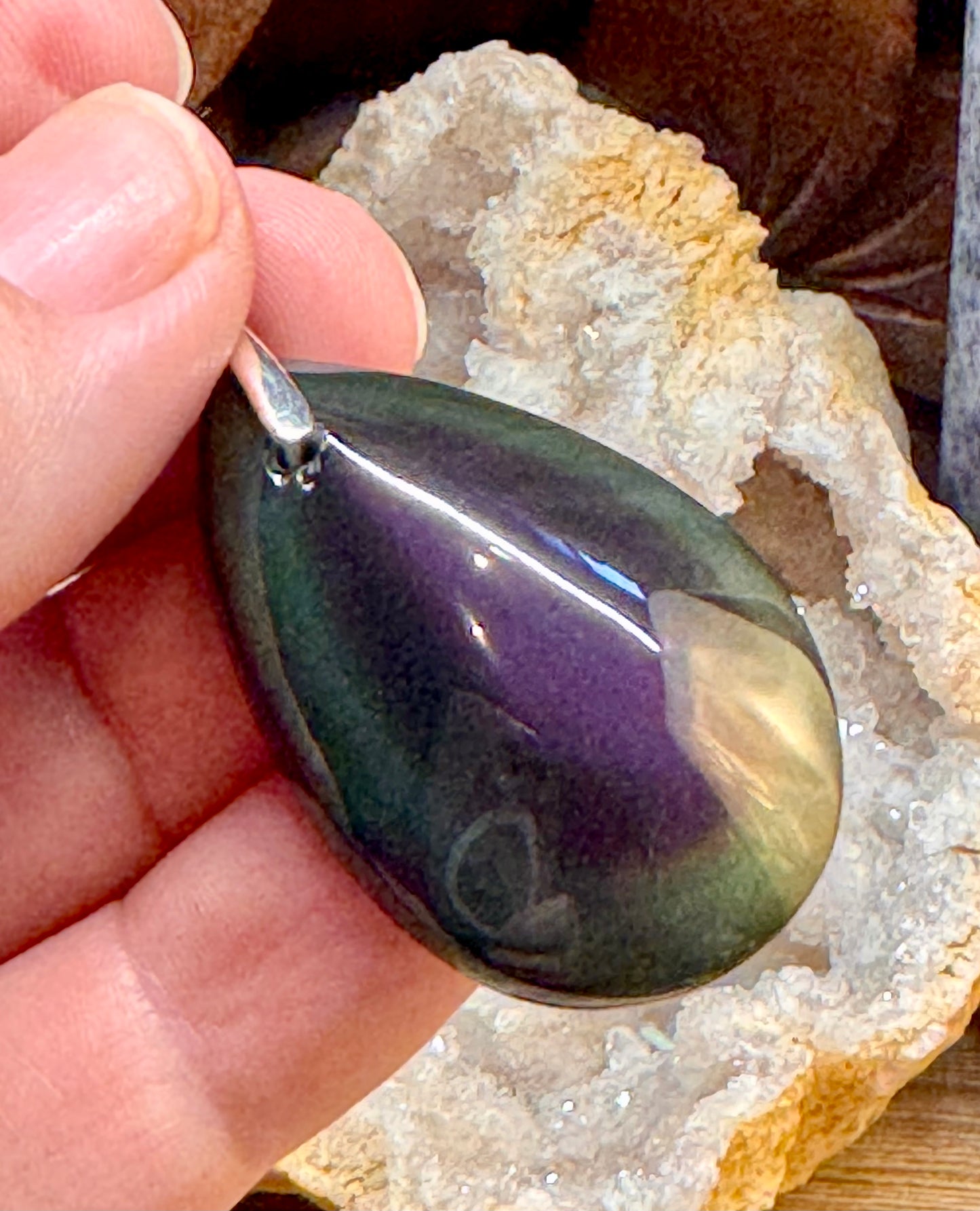 Pendentif d’obsidienne œil céleste