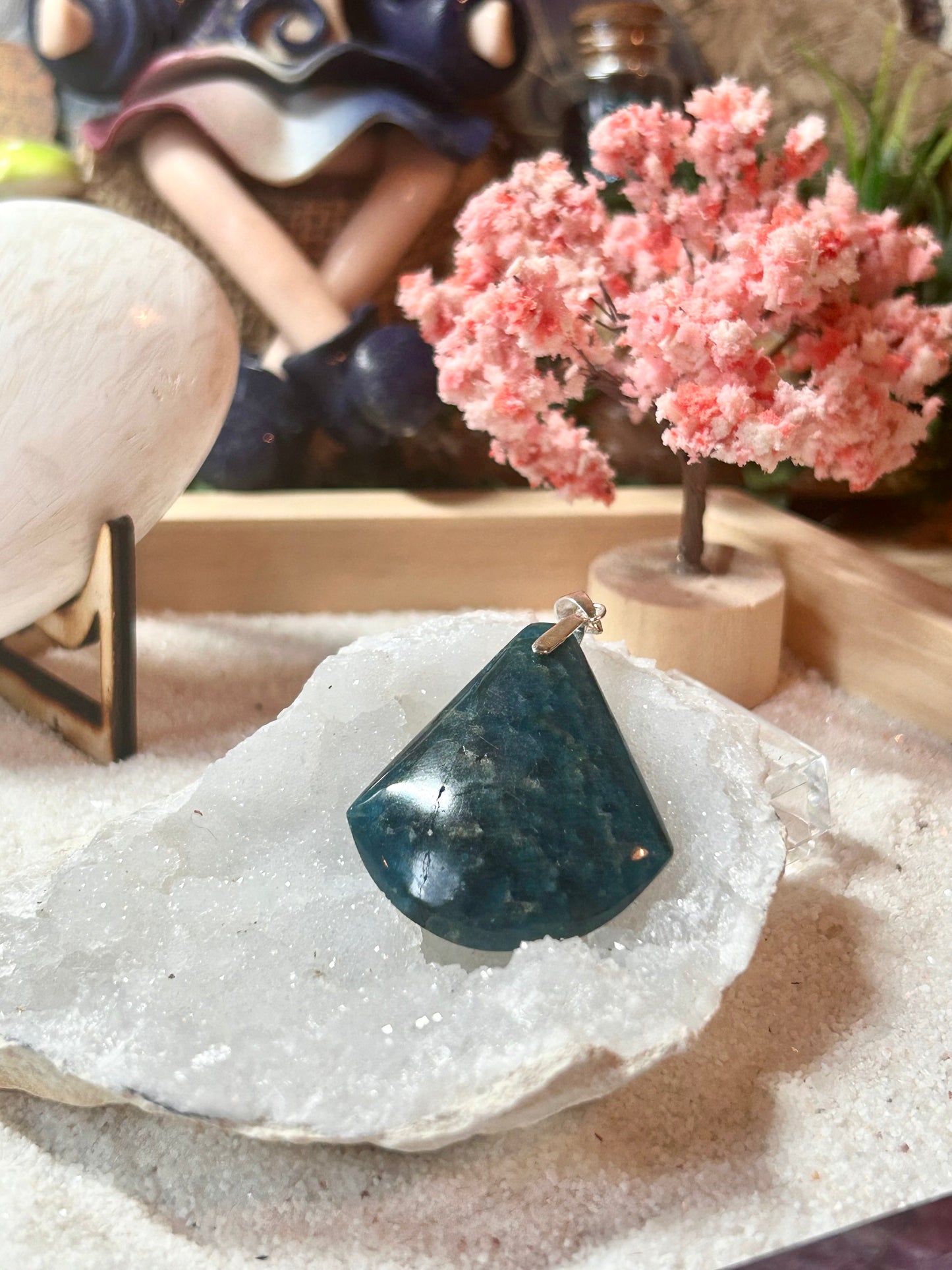 Pendentif d’Apatite bleue