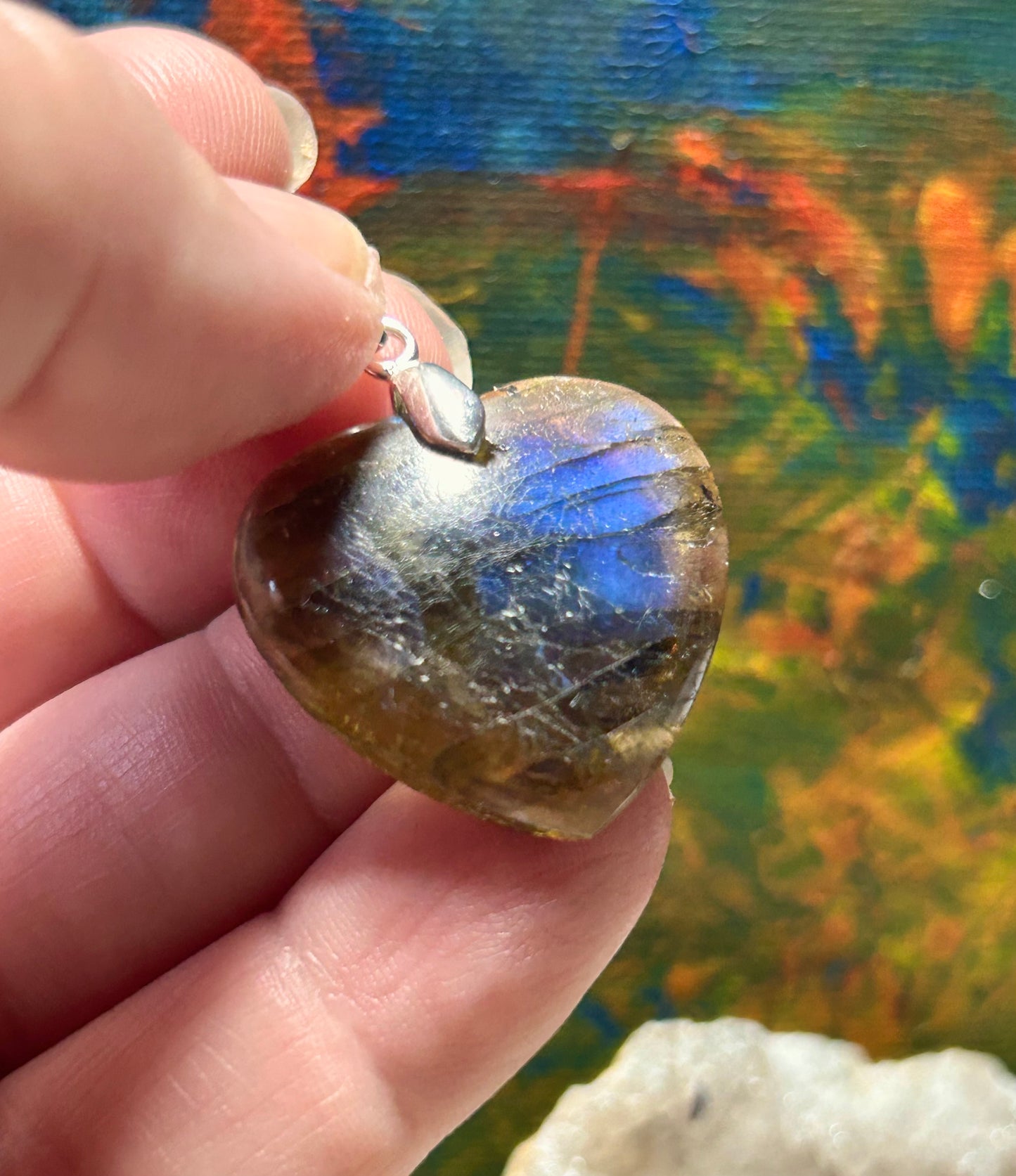 Pendentif en labradorite en forme de cœur 2