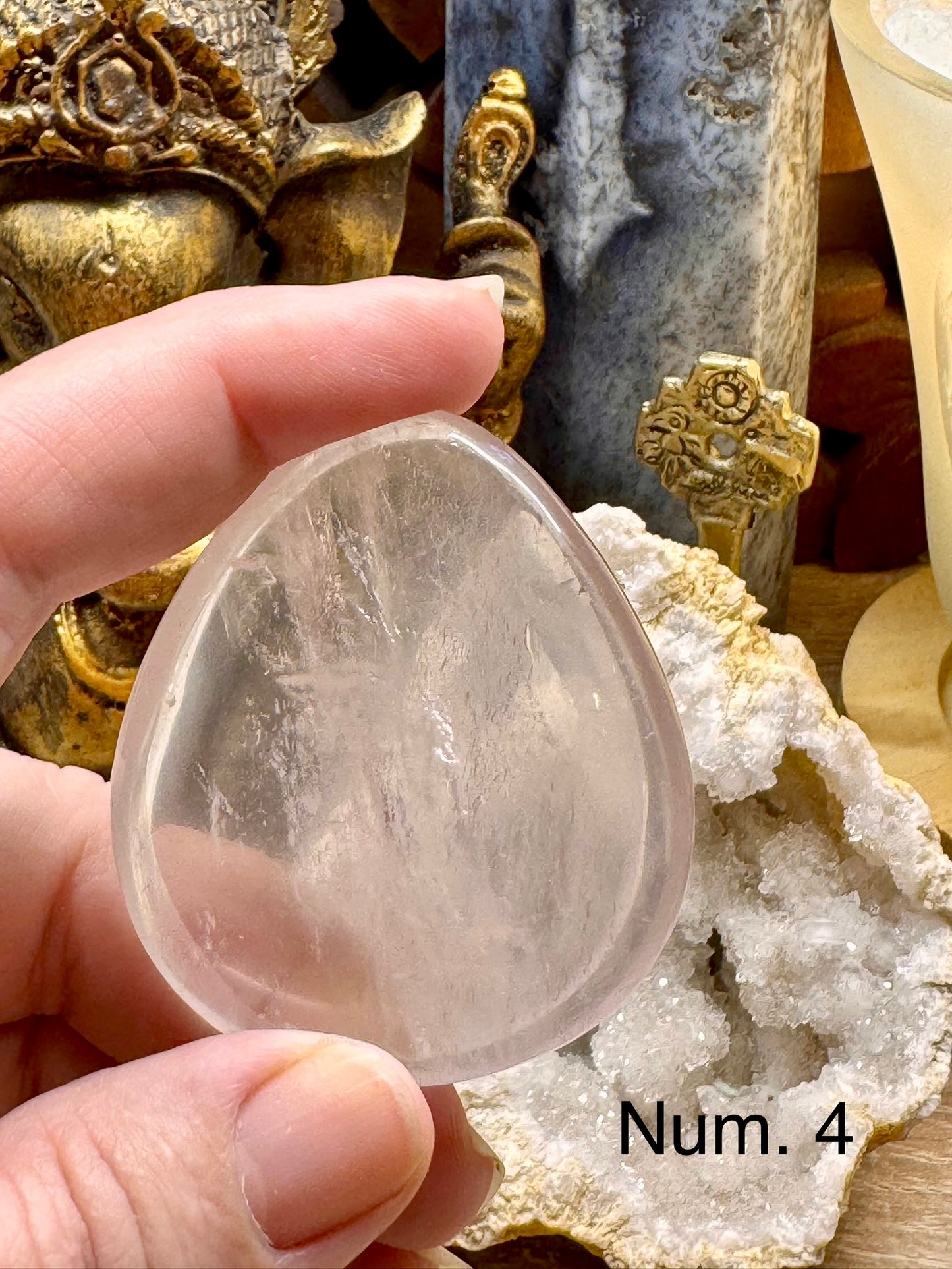 Pierre anti-stress en quartz rose