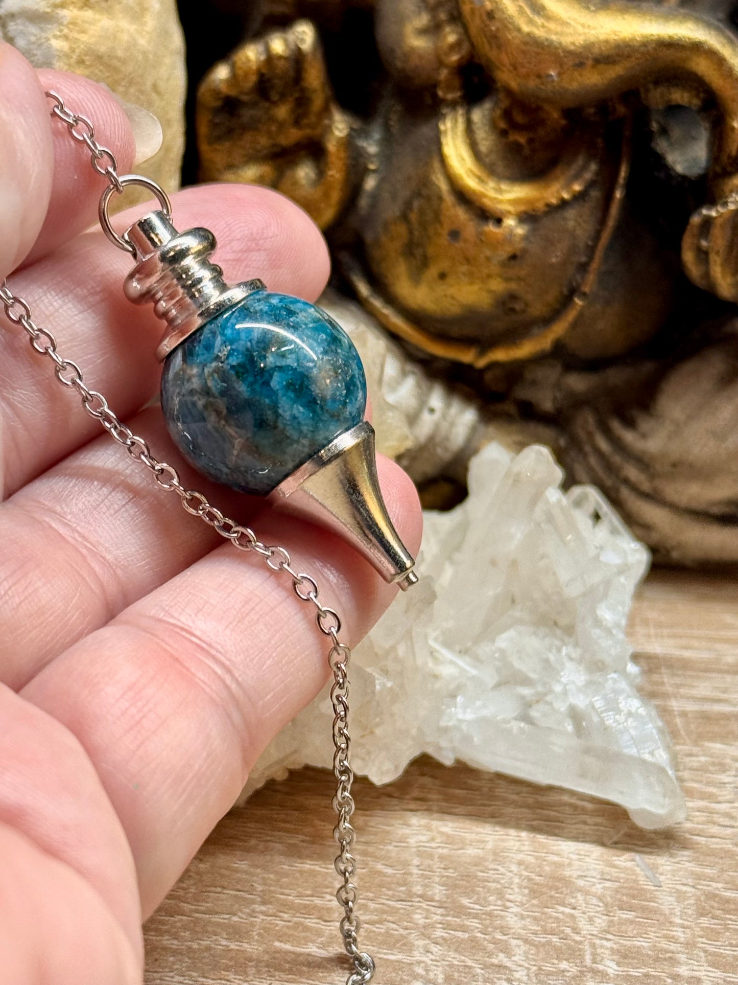Pendentif sphérique en Apatite