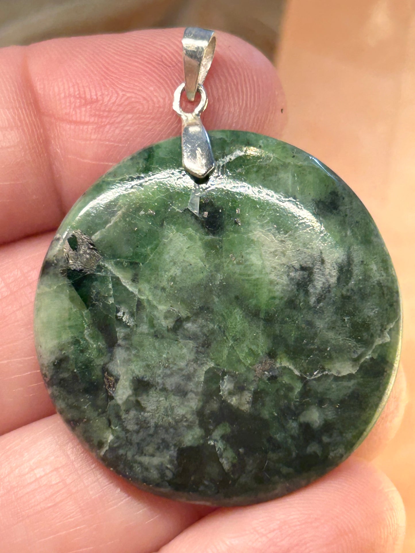 Pendentif de séraphinite