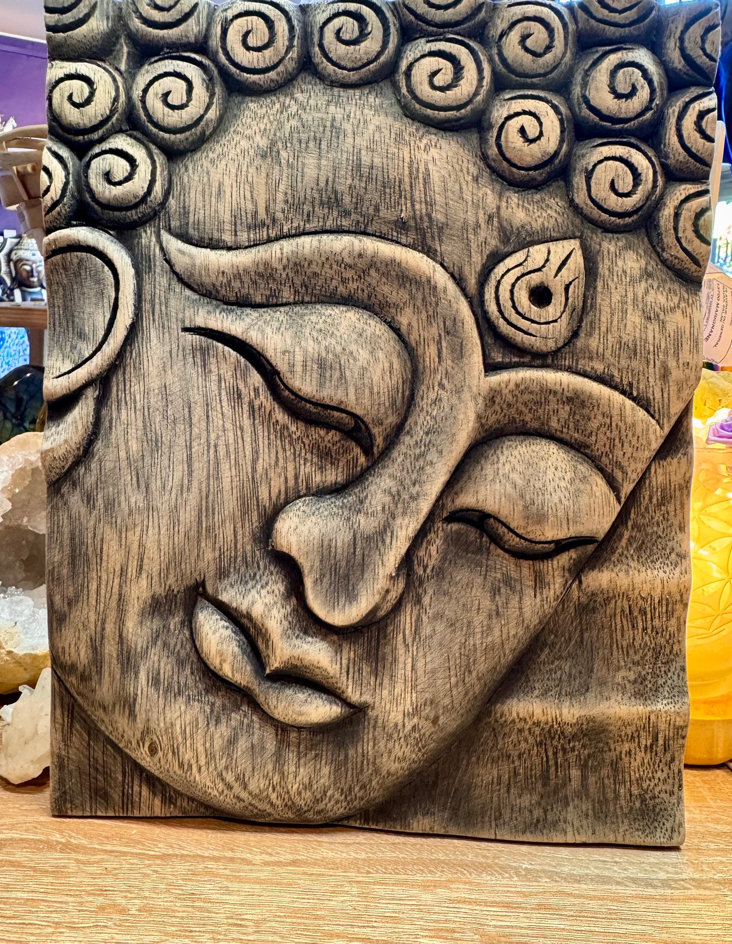 Cadre Bouddha en bois sculpté