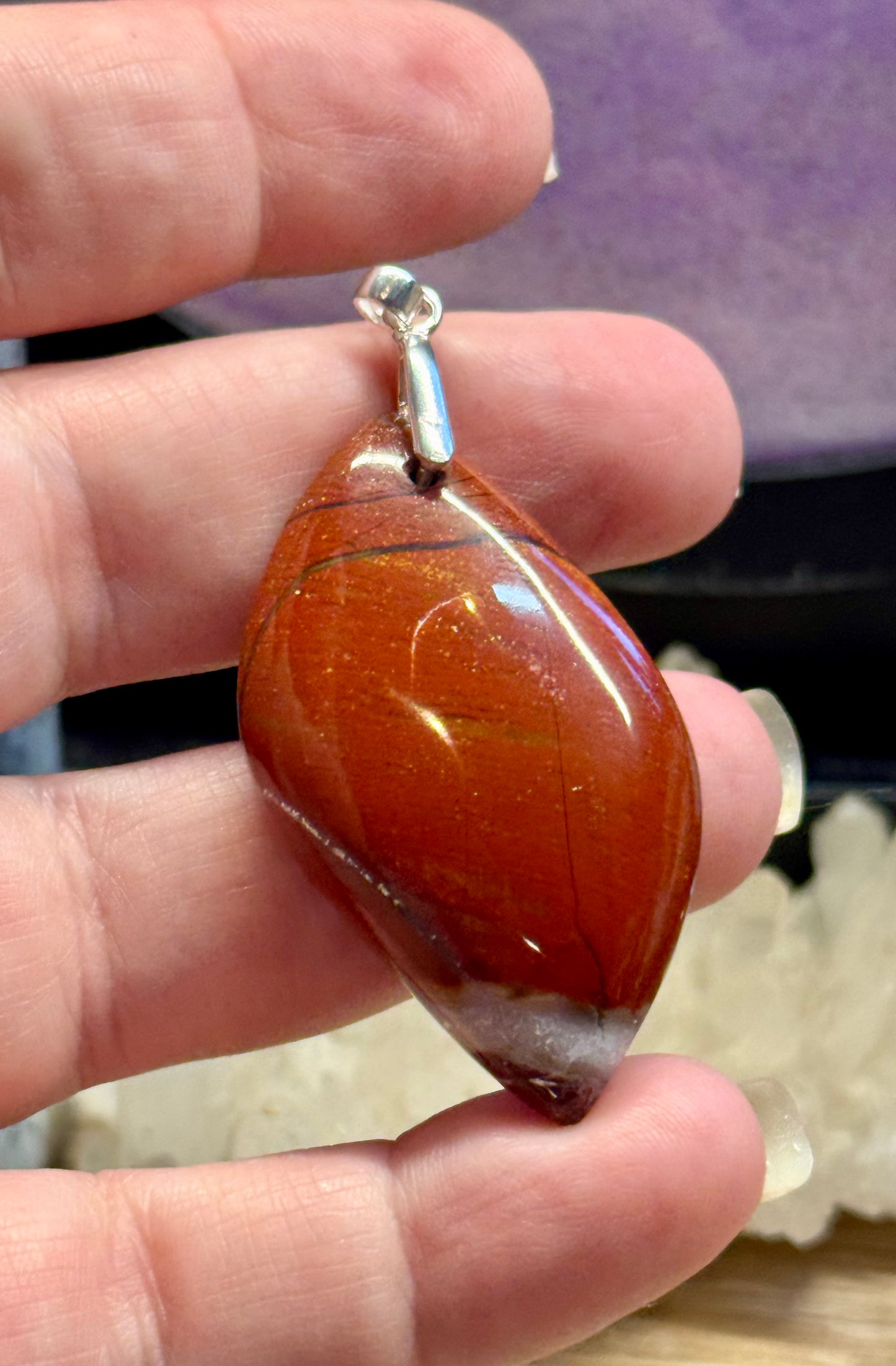 Pendentif de jaspe rouge