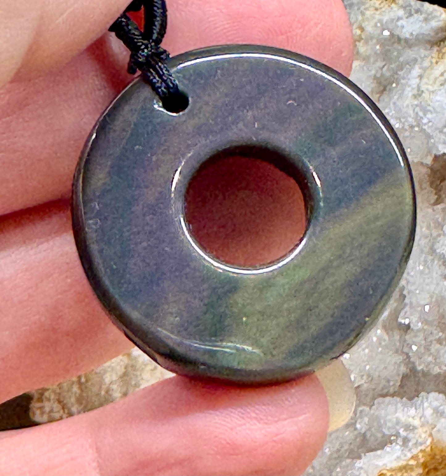 Donut en obsidienne œil céleste