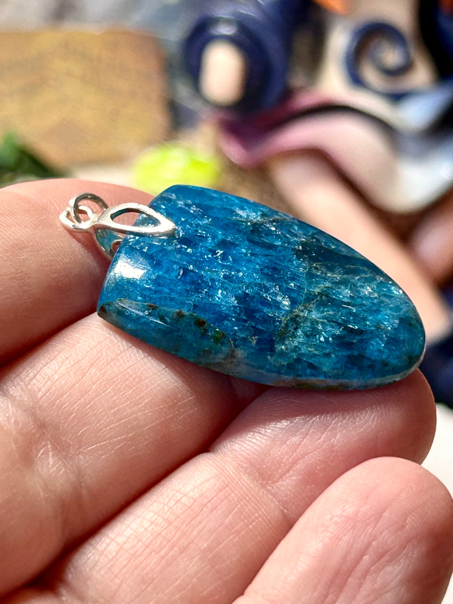 Pendentif d’Apatite bleue