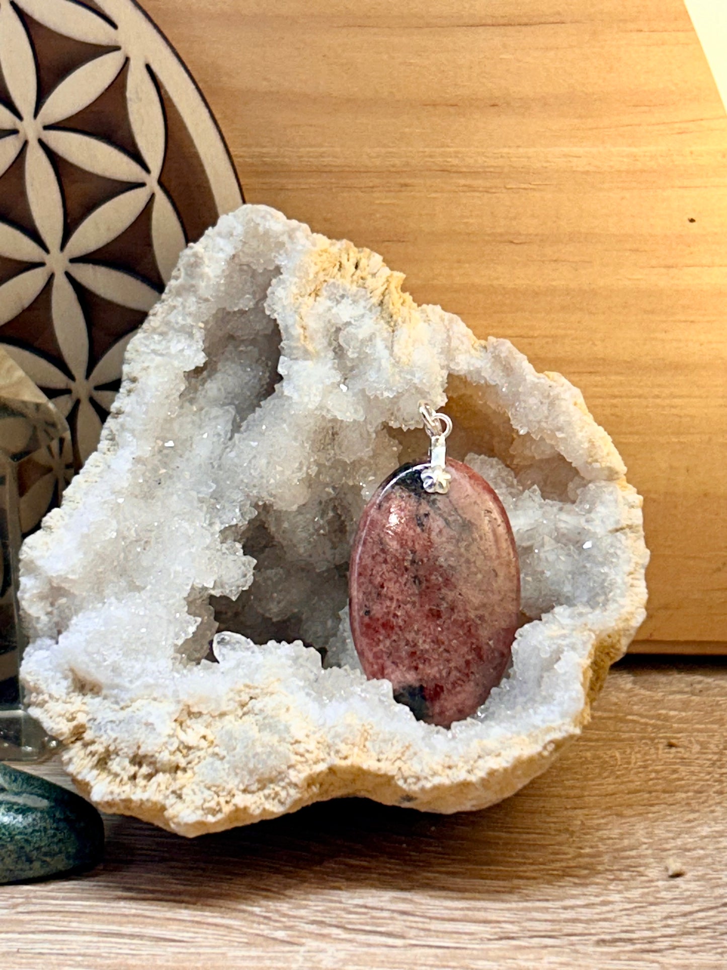 Pendentif de rhodonite
