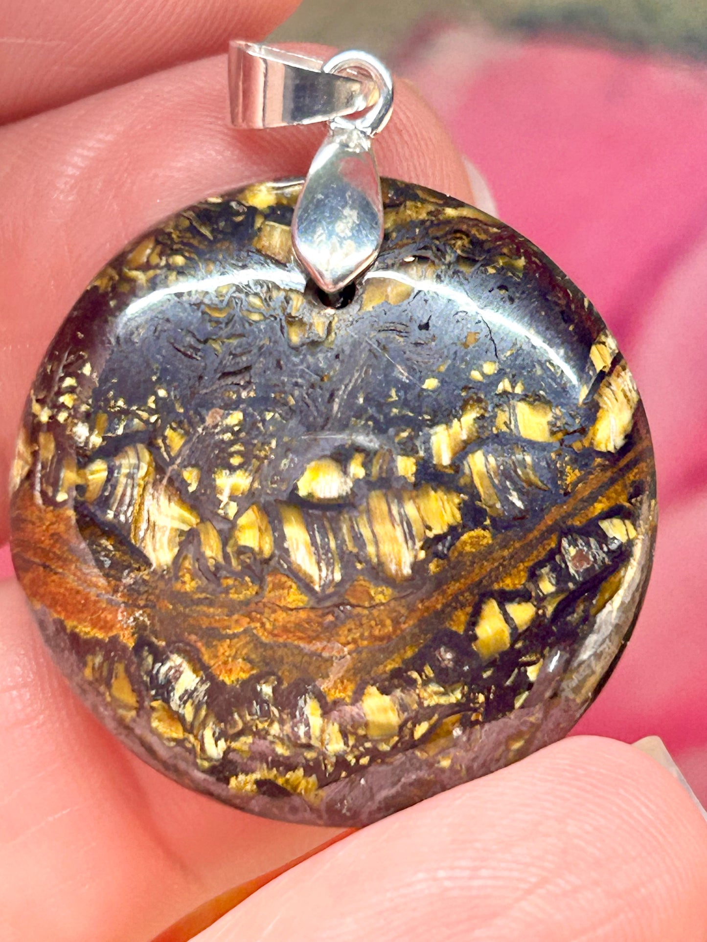 Pendentif d’œil de fer rond