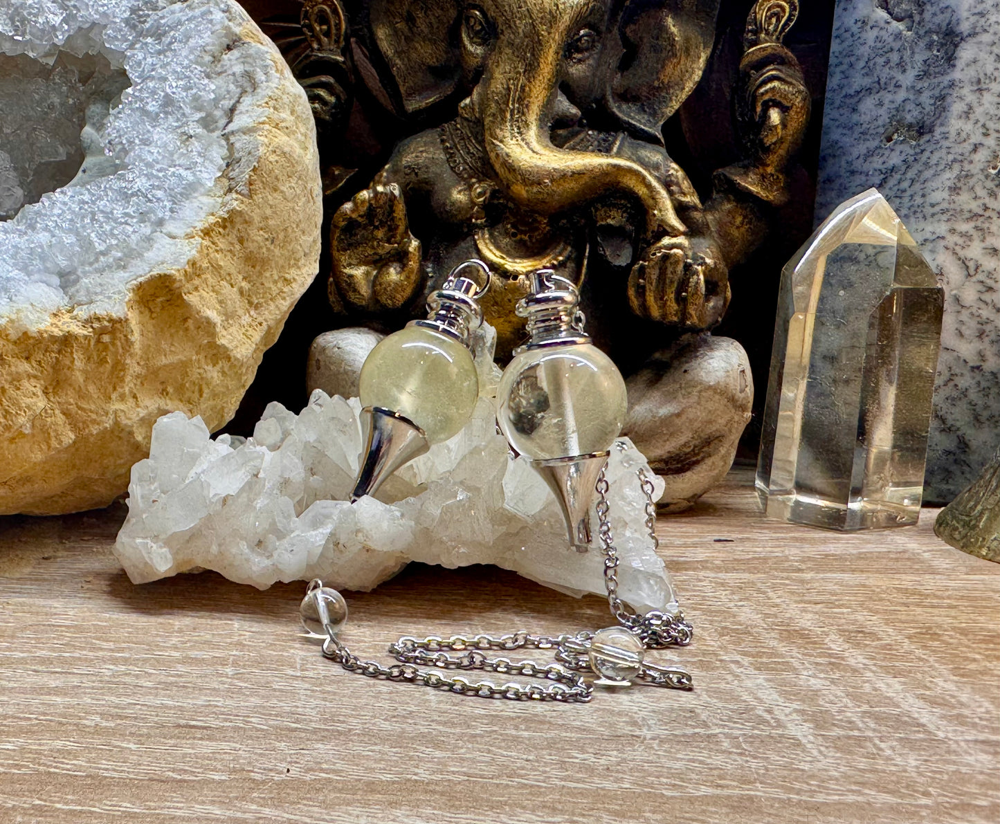 Pendule sphérique en citrine