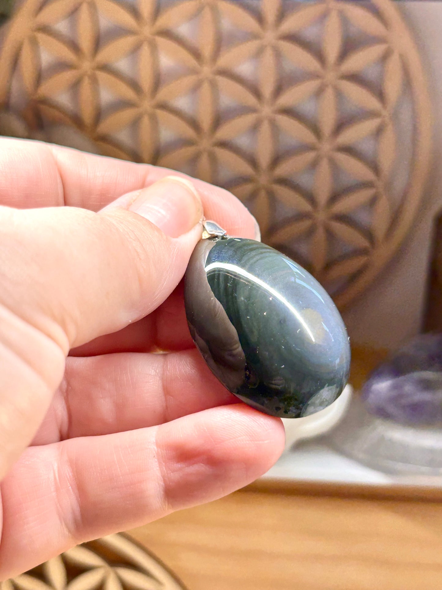 Pendentif d’obsidienne œil céleste