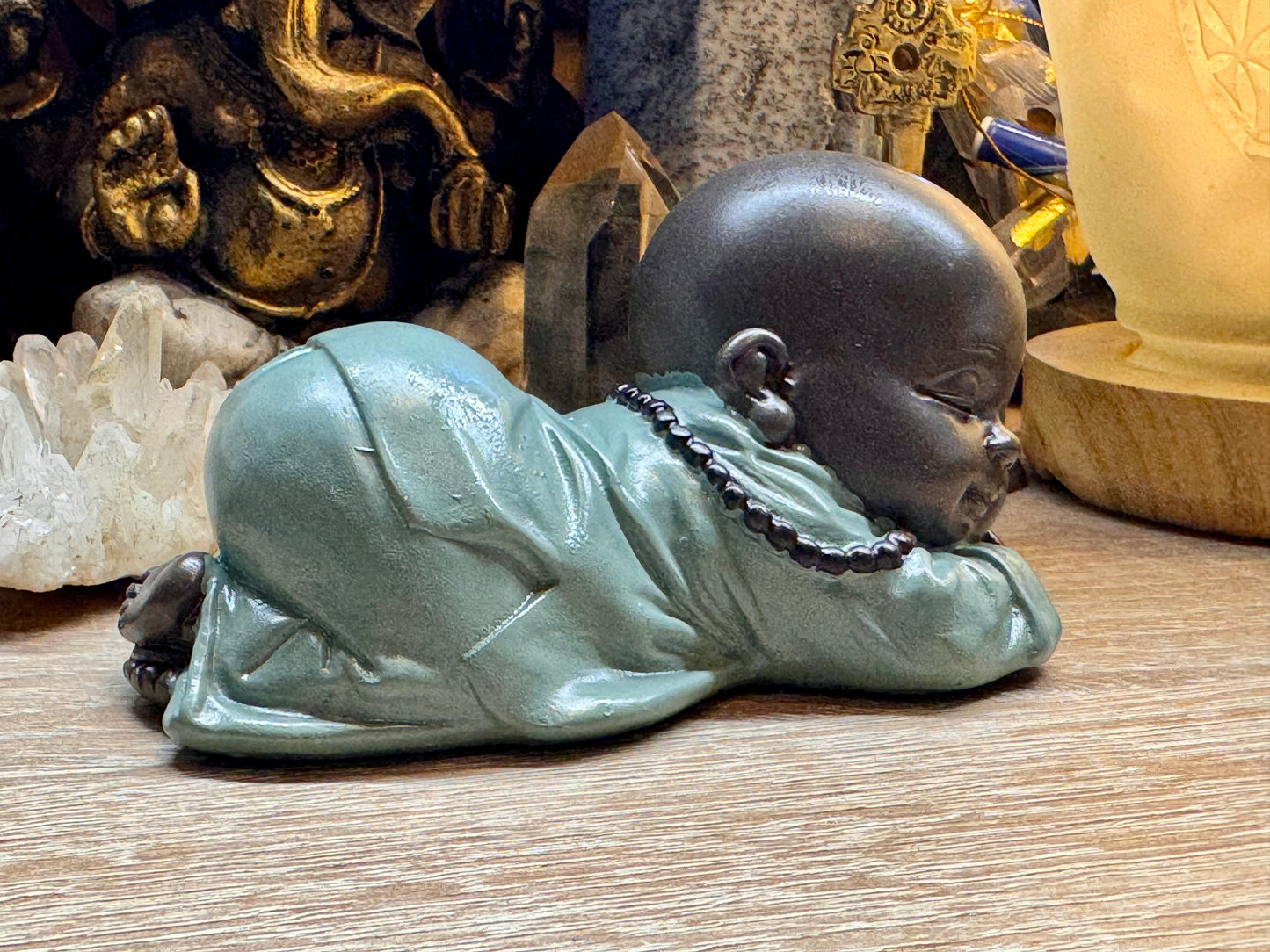 Bébé bouddha dormant