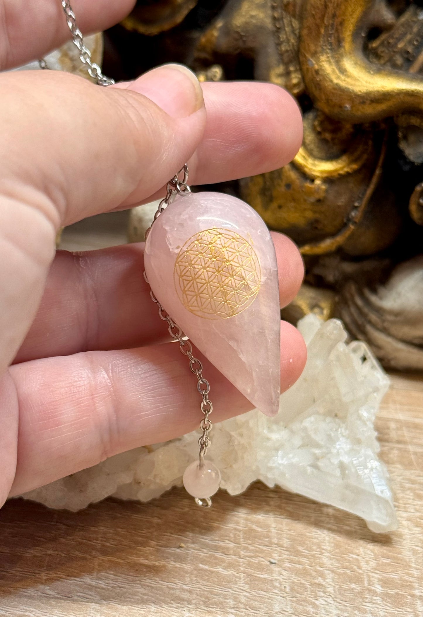 Pendule goutte gravé Quartz Rose