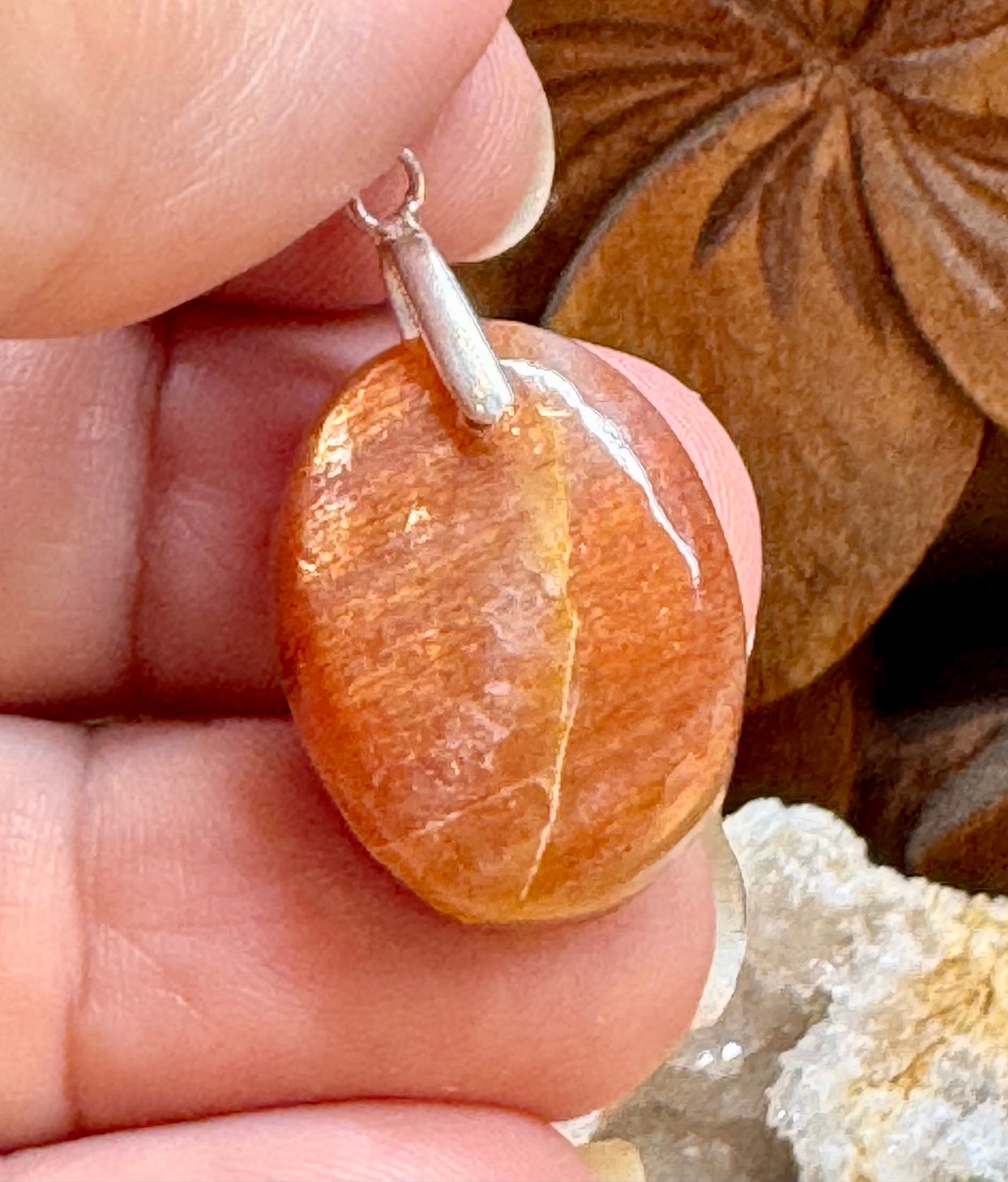 Pendentif de pierre du soleil extra
