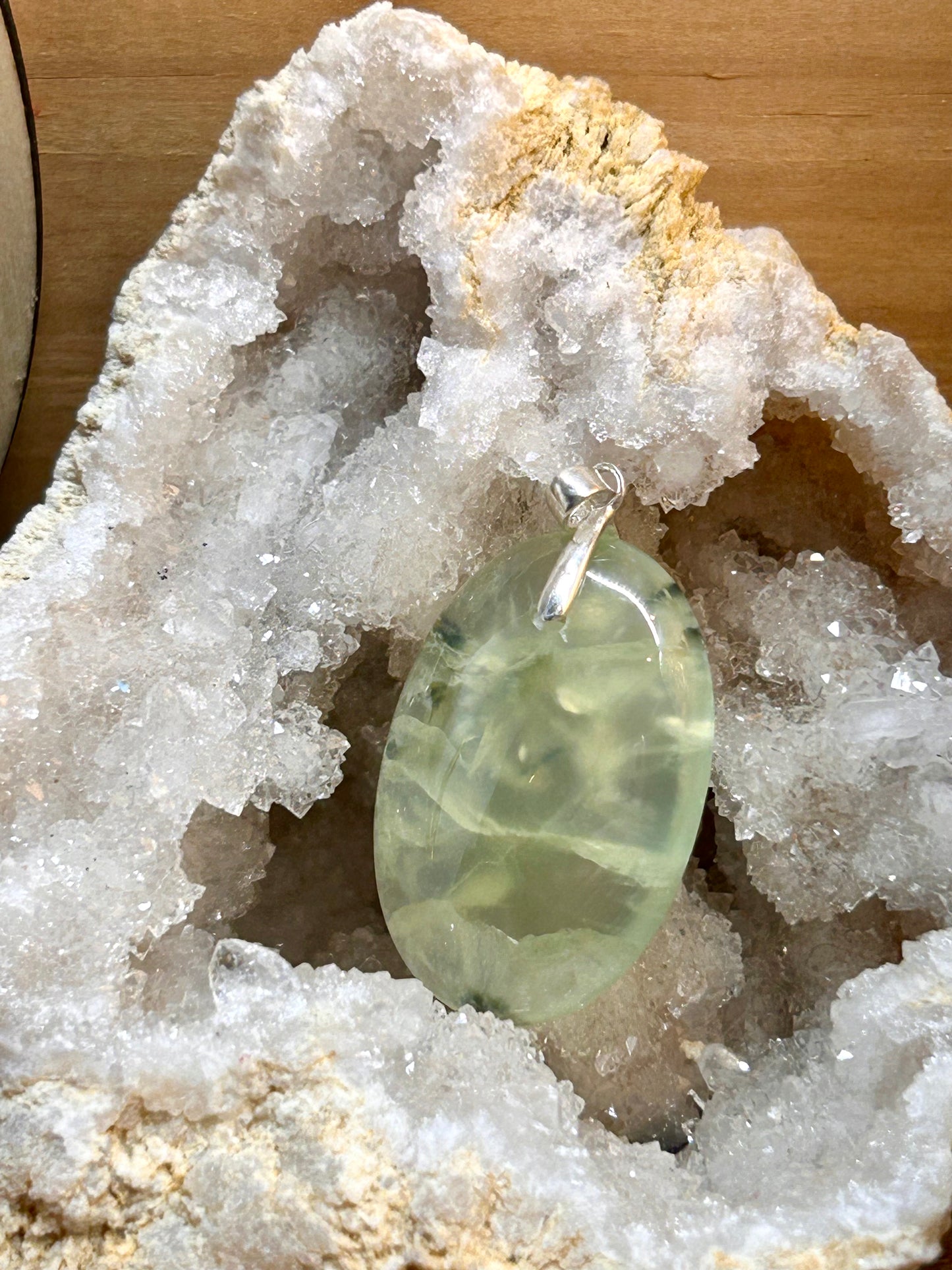 Pendentif de préhnite