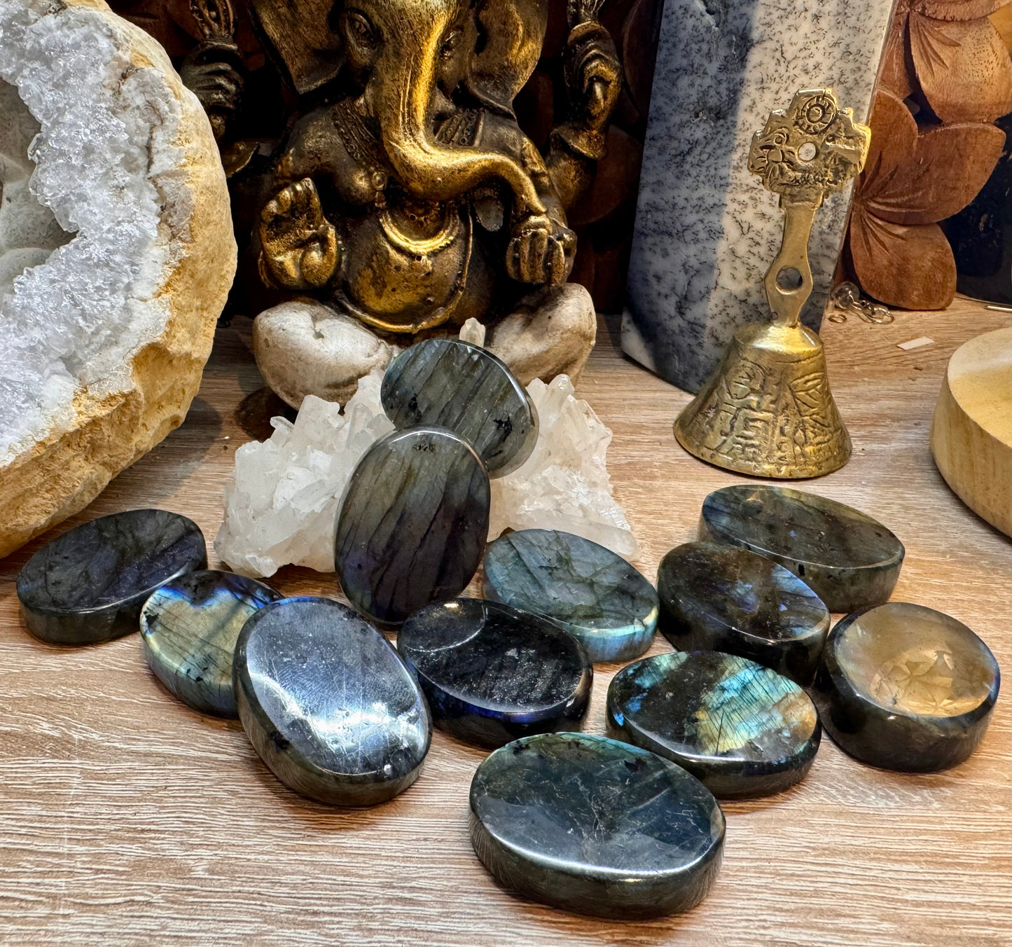 Galet de Labradorite