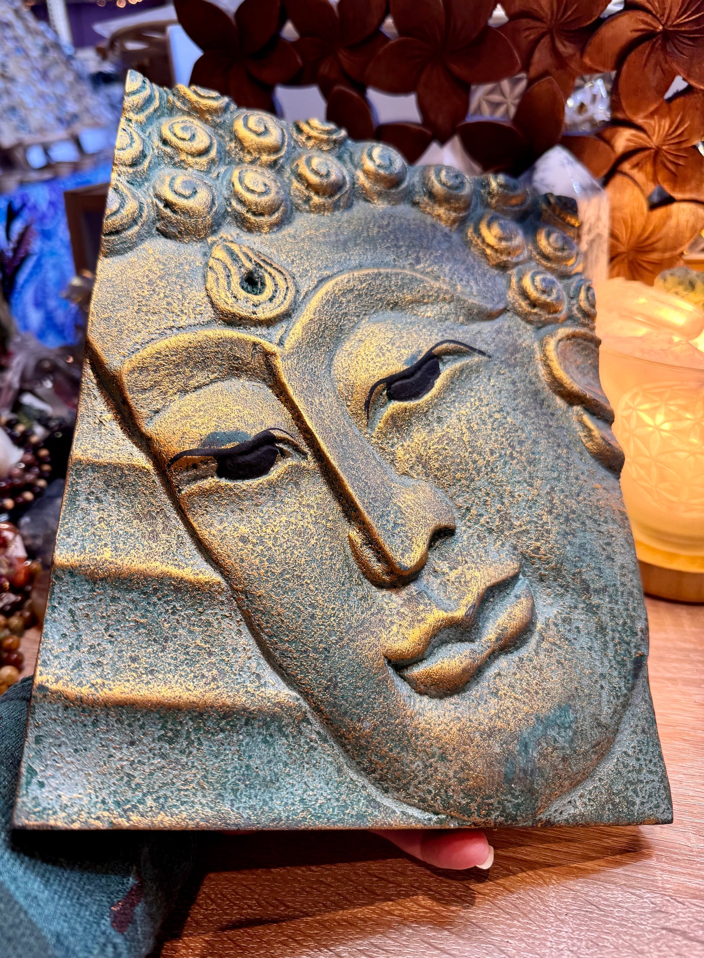Cadre Bouddha en bois sculpté