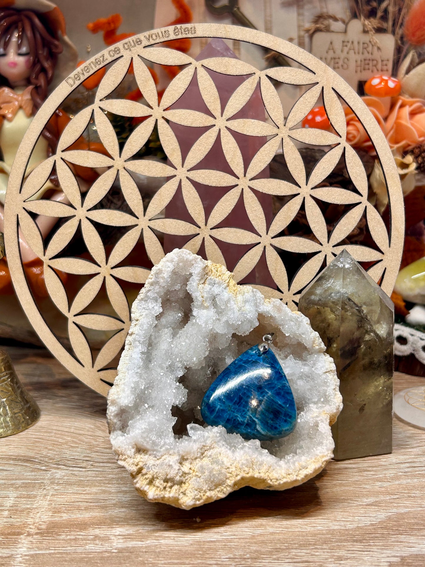 Pendentif d’Apatite bleue