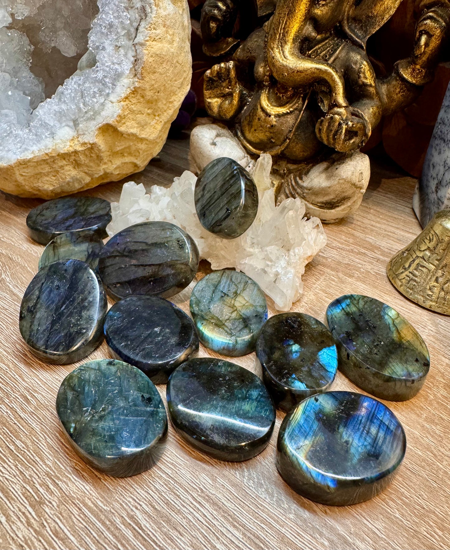 Galet de Labradorite