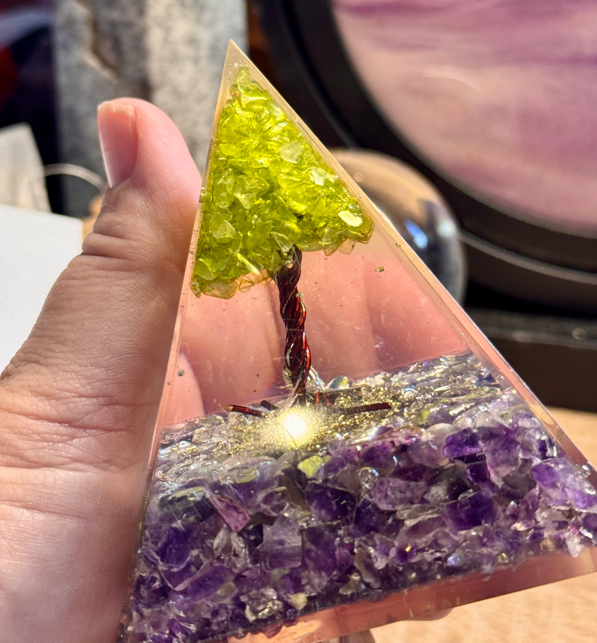 Orgonite Pyramidale "Accomplissement de Carrière"