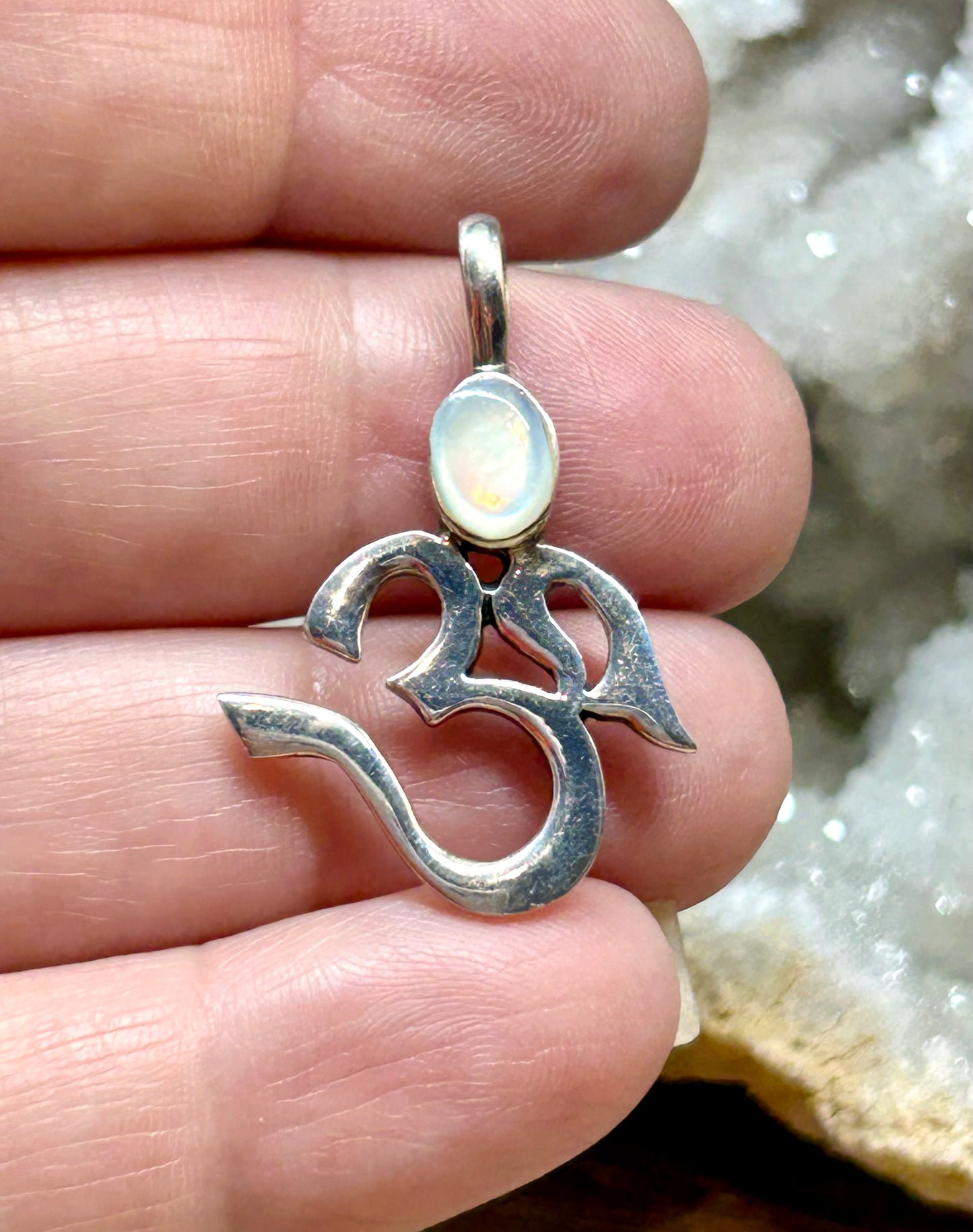 Pendentif Ôm et nacre en argent