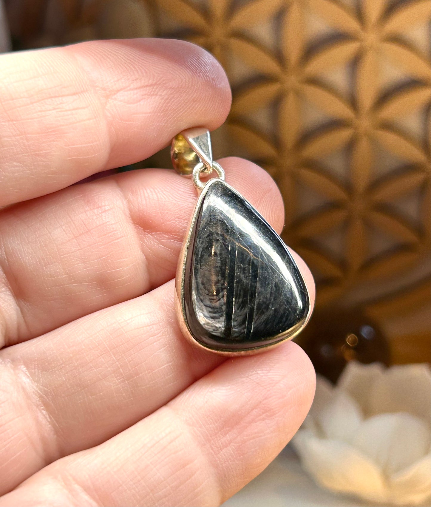 Pendentif d’hypersthène