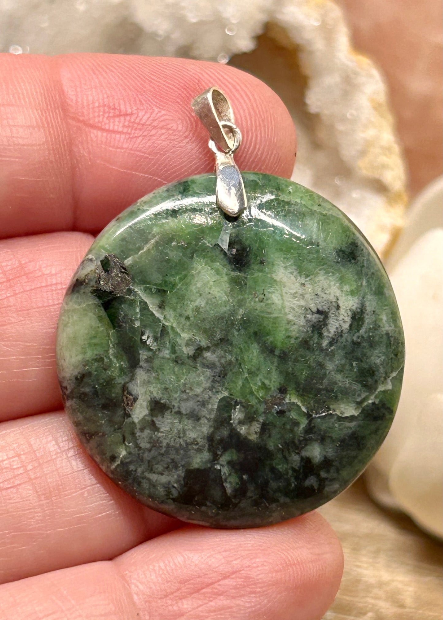 Pendentif de séraphinite