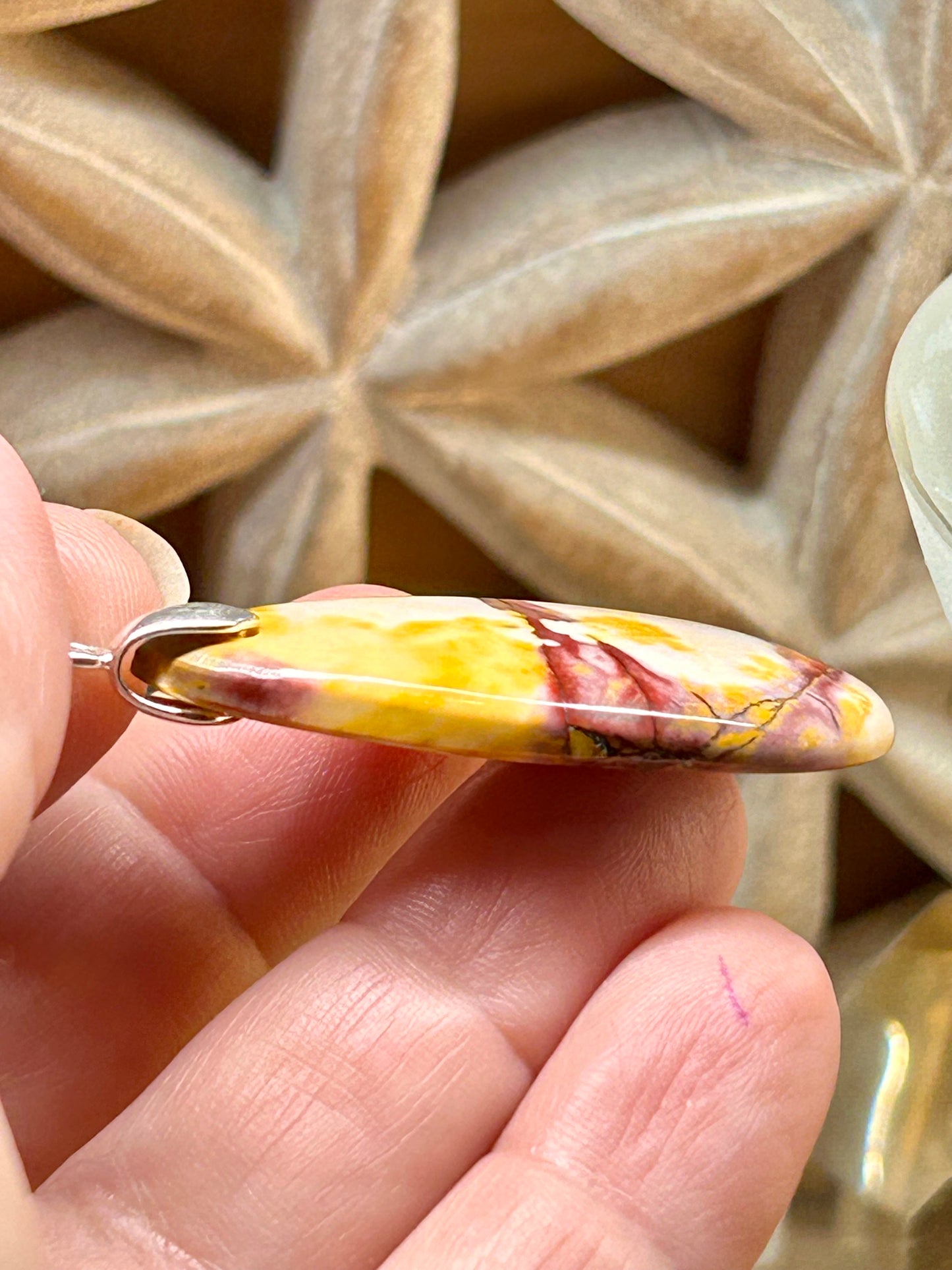 Pendentif en jaspe mokaïte