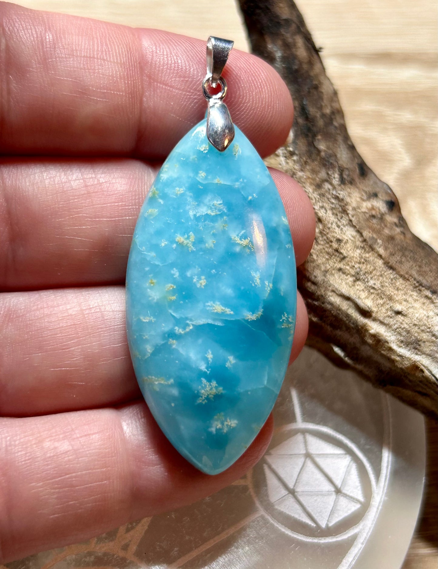 Pendentif d’hémimorphite