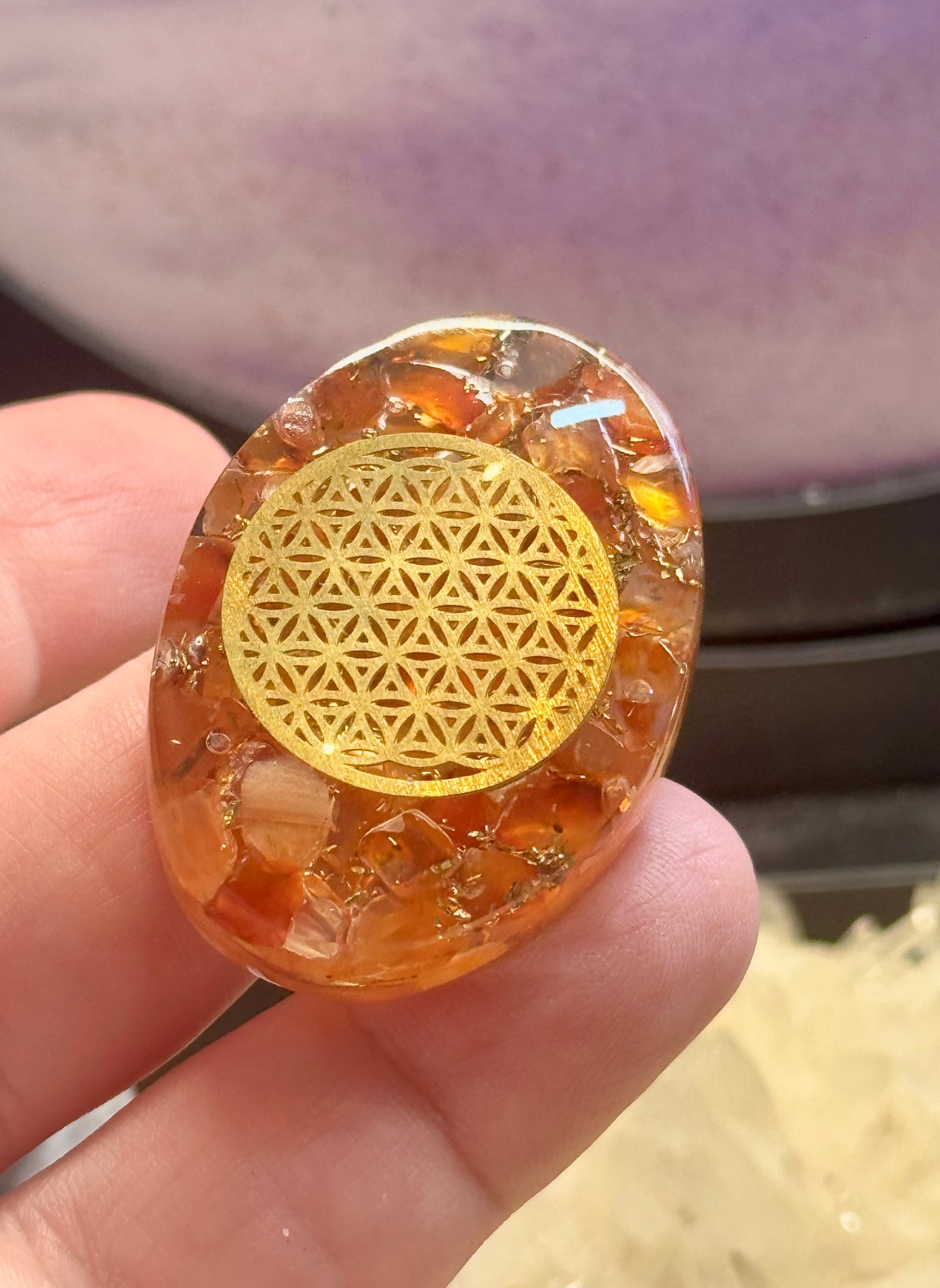 Petit Galet d’Orgonite Cornaline
