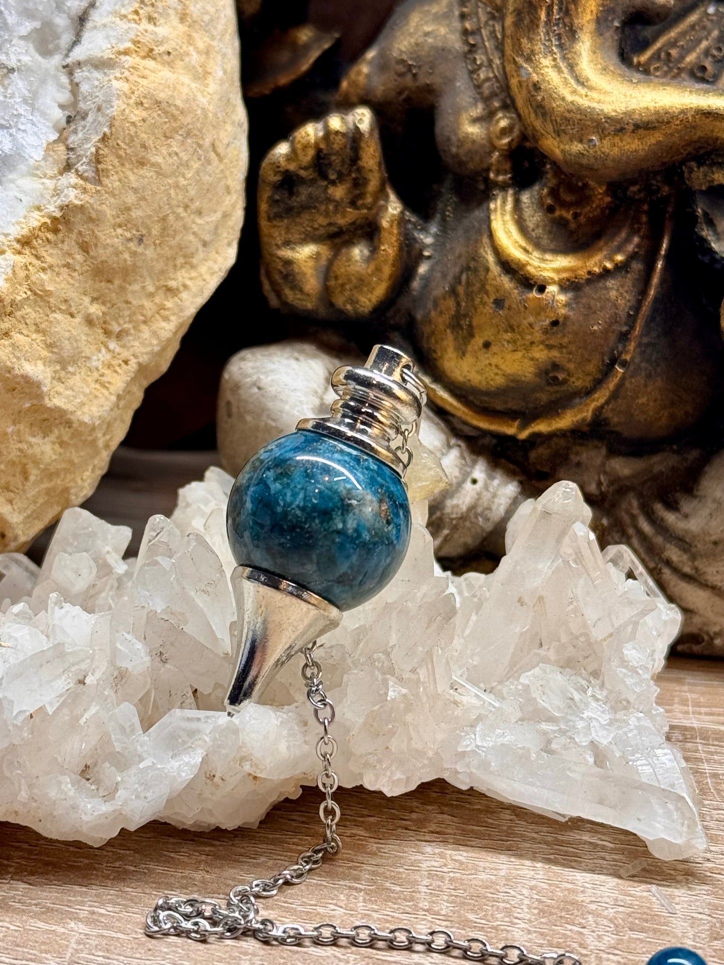 Pendentif sphérique en Apatite