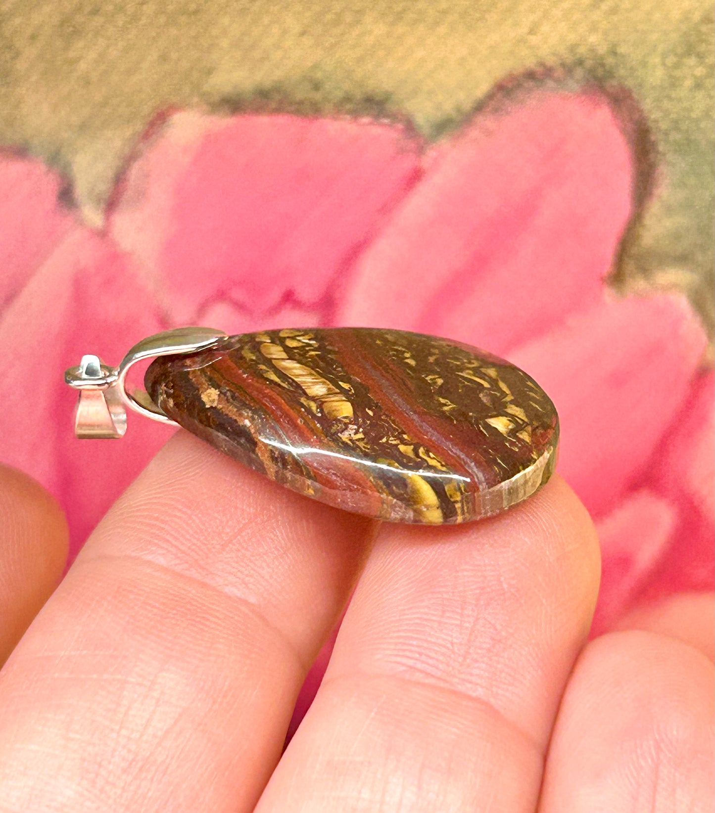 Pendentif d’œil de fer D