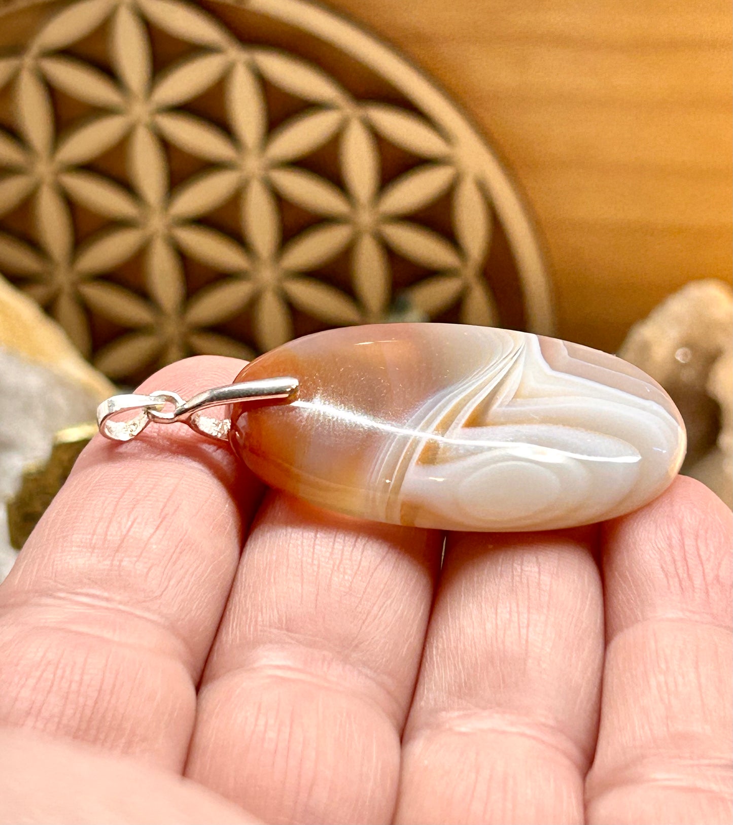 Pendentif d’agate rubanée