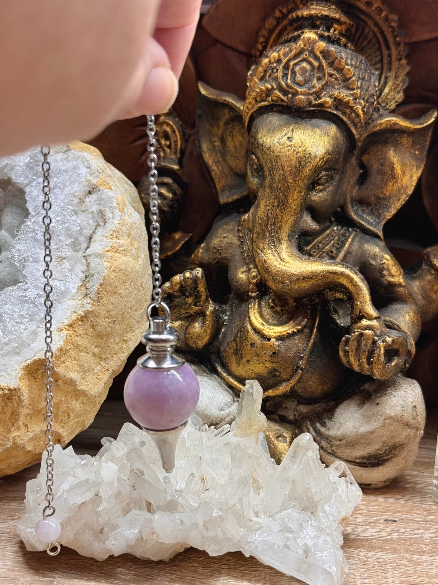 Pendule sphérique en kunzite (2)
