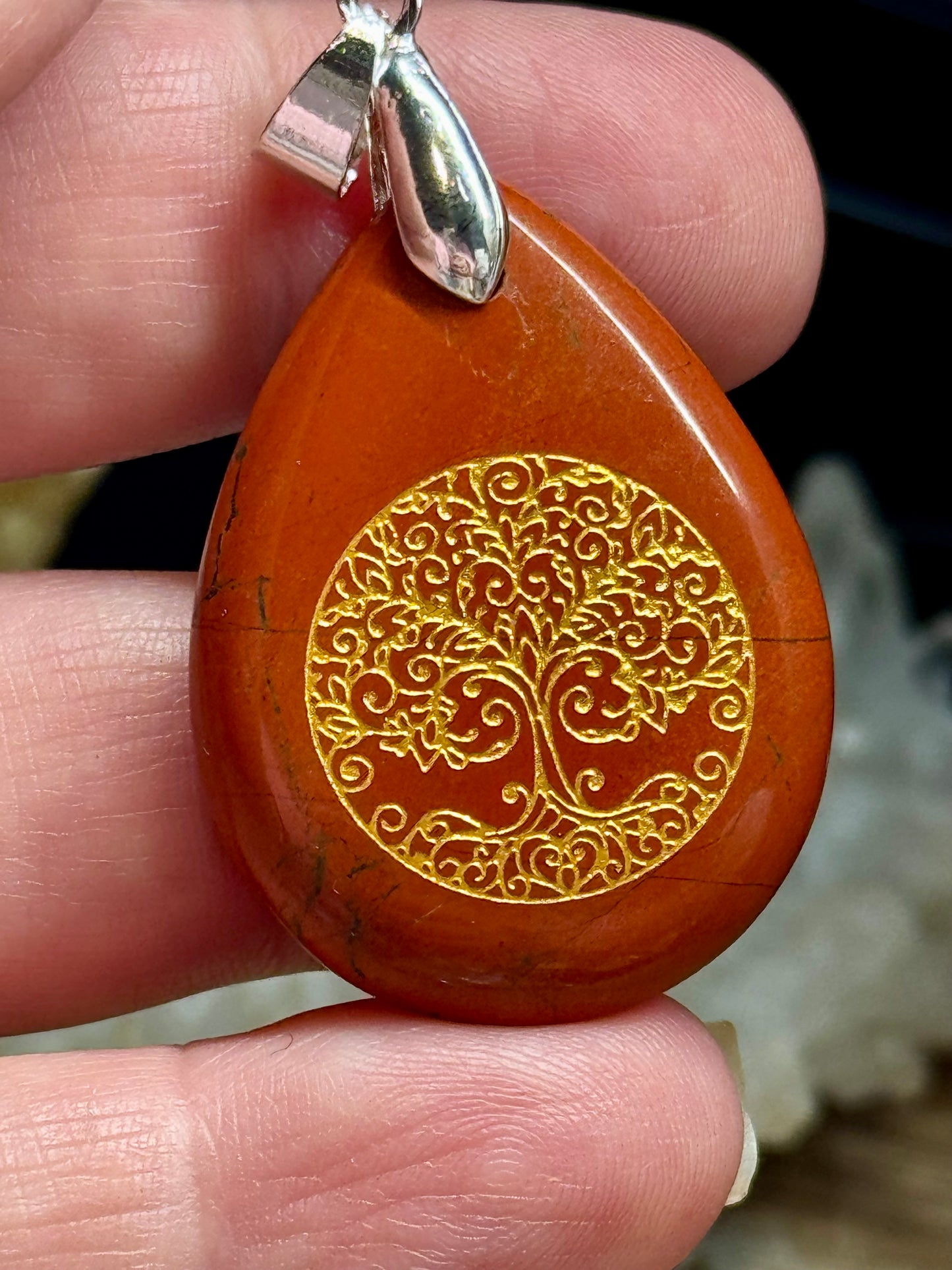 Pendentif goutte jaspe rouge