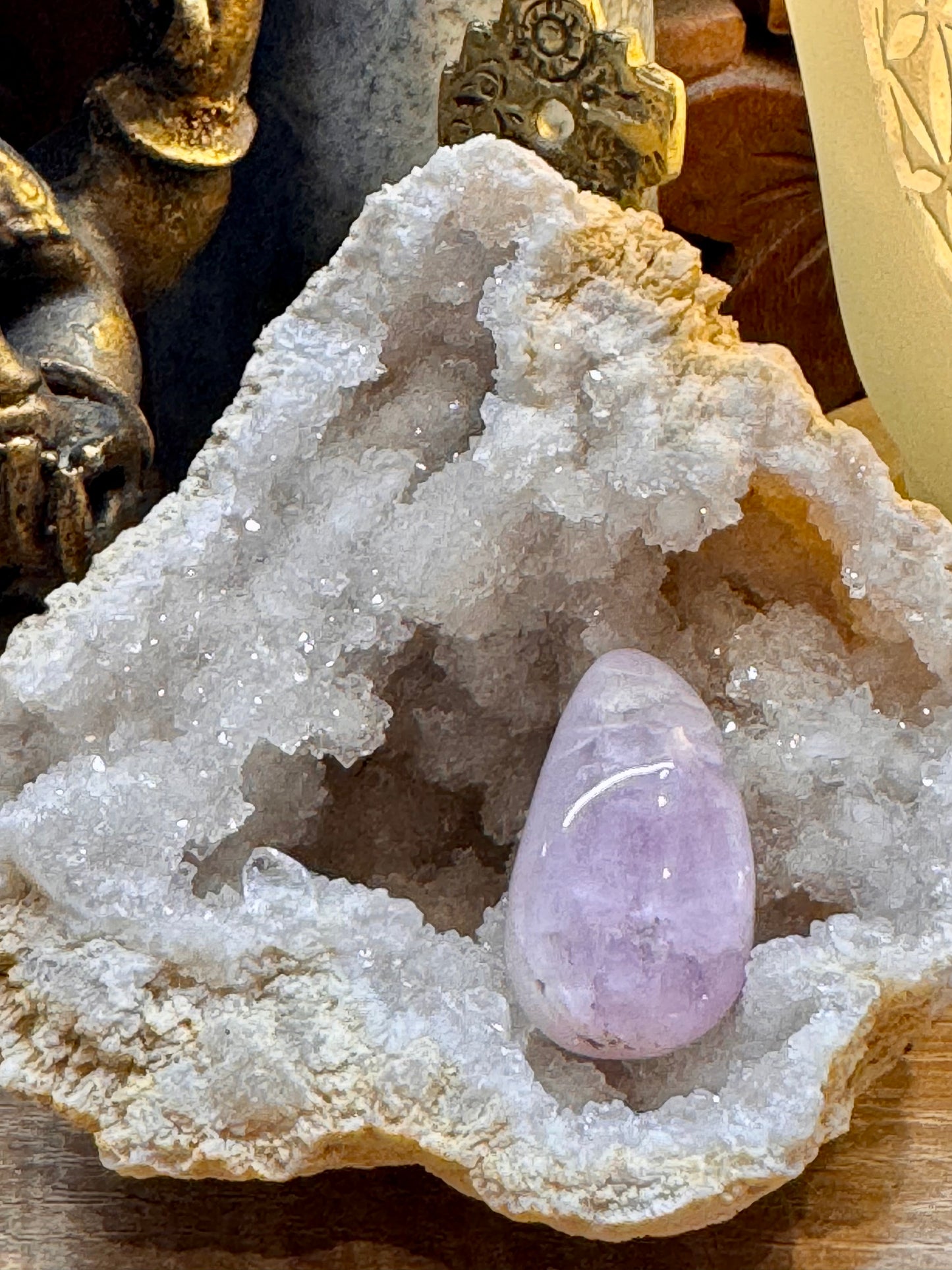 Pierre percée de Kunzite