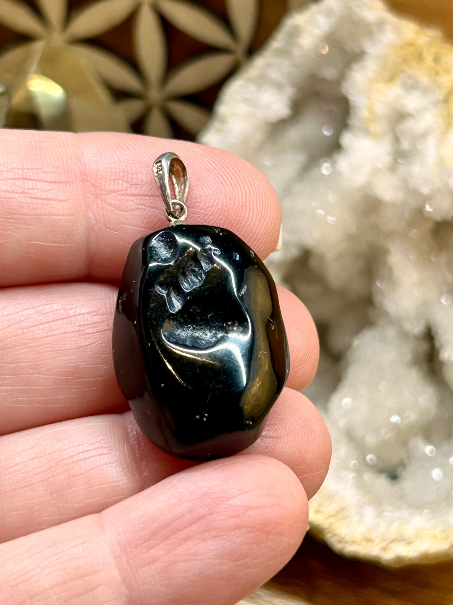 Pendentif de Tectite