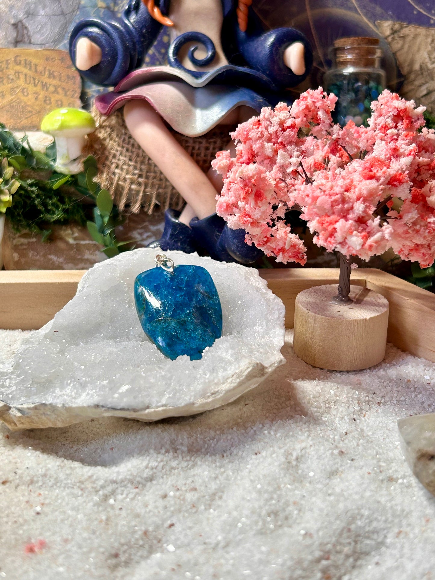 Pendentif d’Apatite bleue