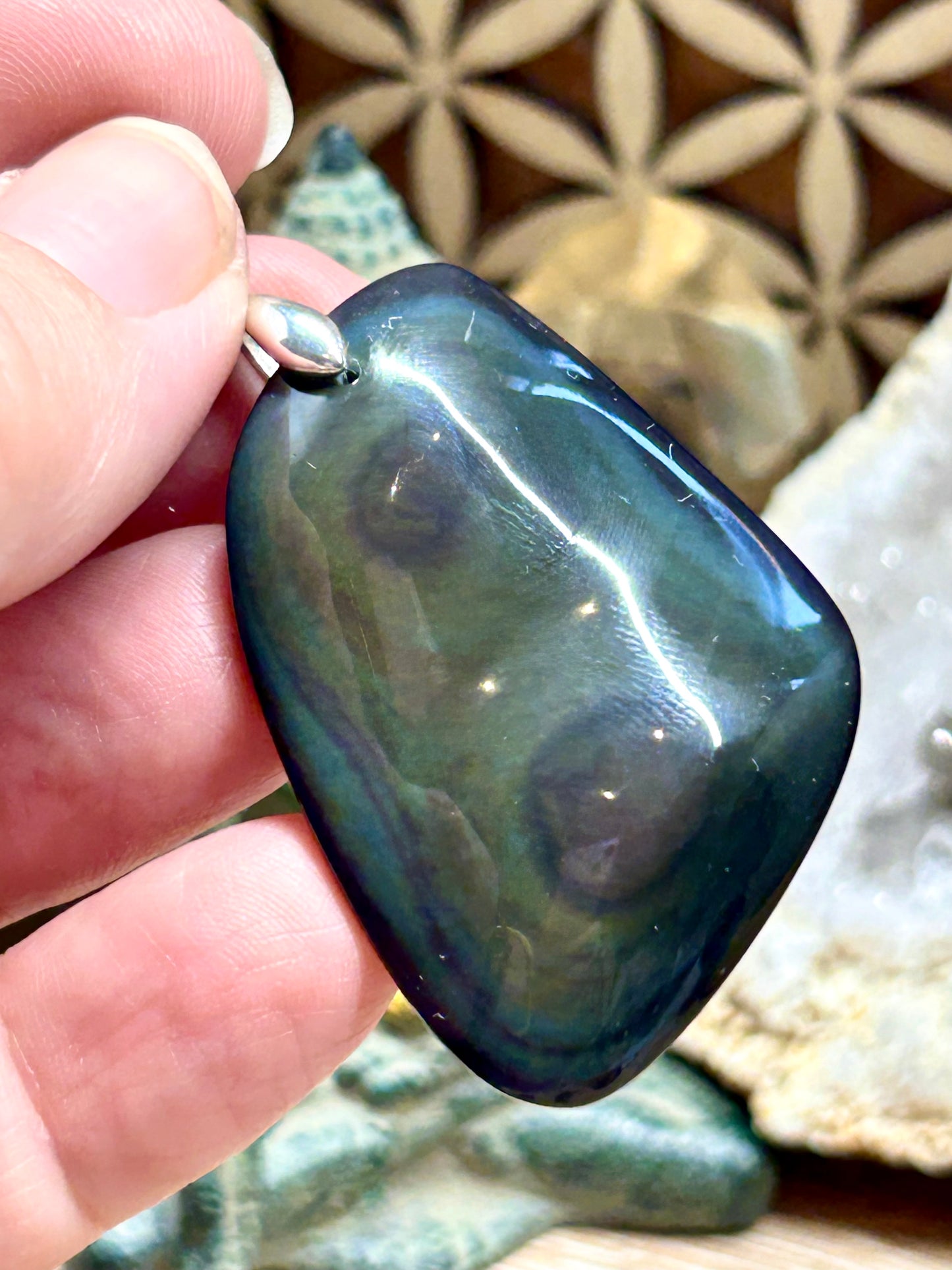 Pendentif d’obsidienne œil céleste