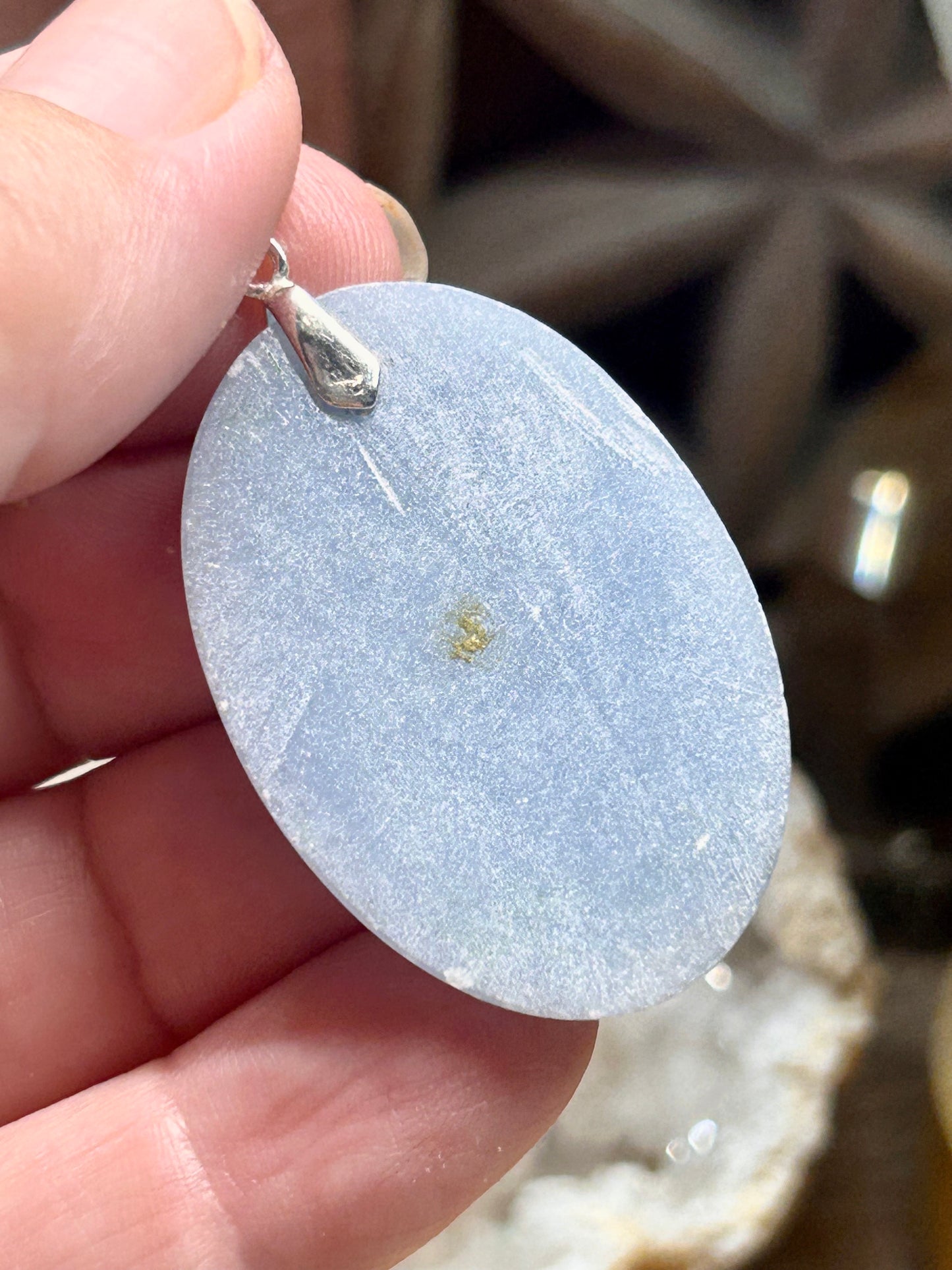Pendentif d’angélite